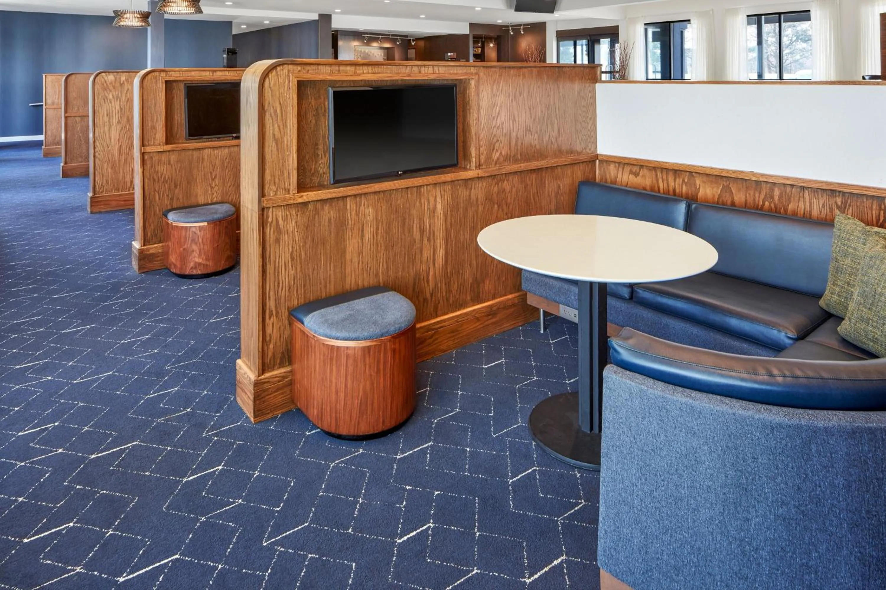 Lobby or reception in Courtyard Columbus Dublin