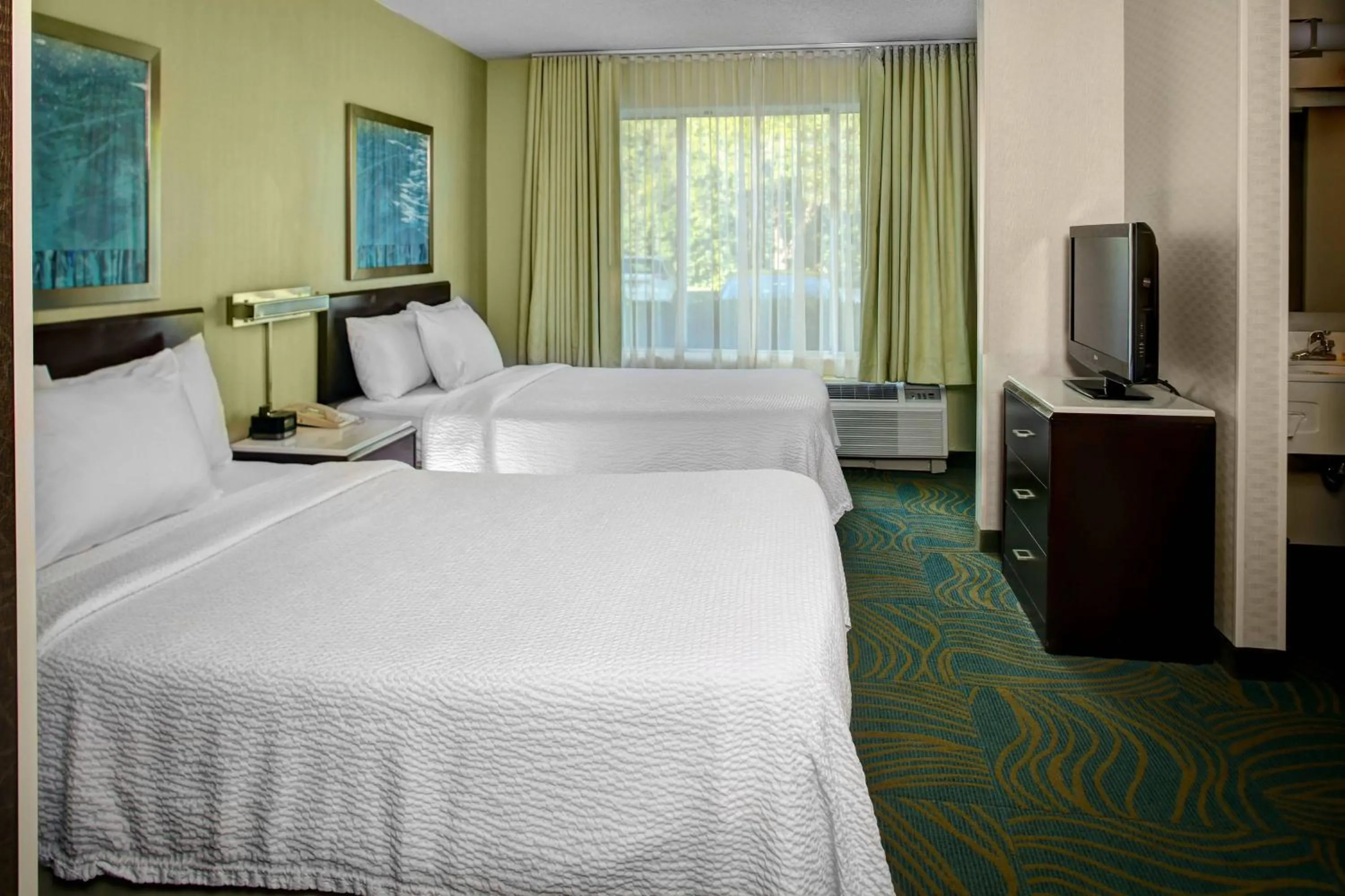 Photo of the whole room, Bed in SpringHill Suites Columbus Airport Gahanna