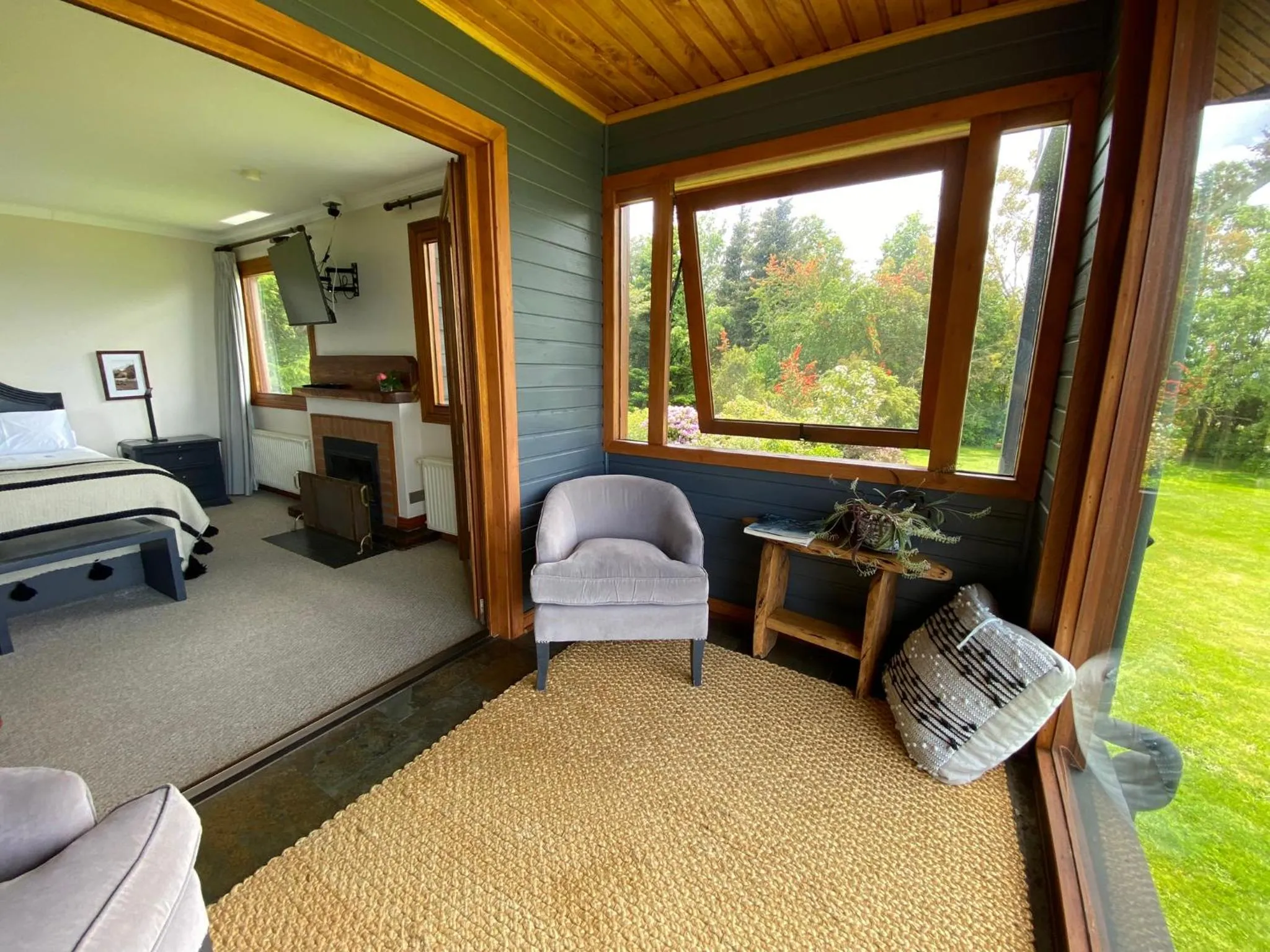 TV and multimedia, Bed in Casa Molino Hotel Boutique & Restaurant Puerto Varas