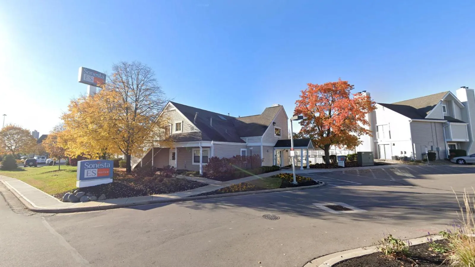 Property building in Sonesta ES Suites Cincinnati - Sharonville West