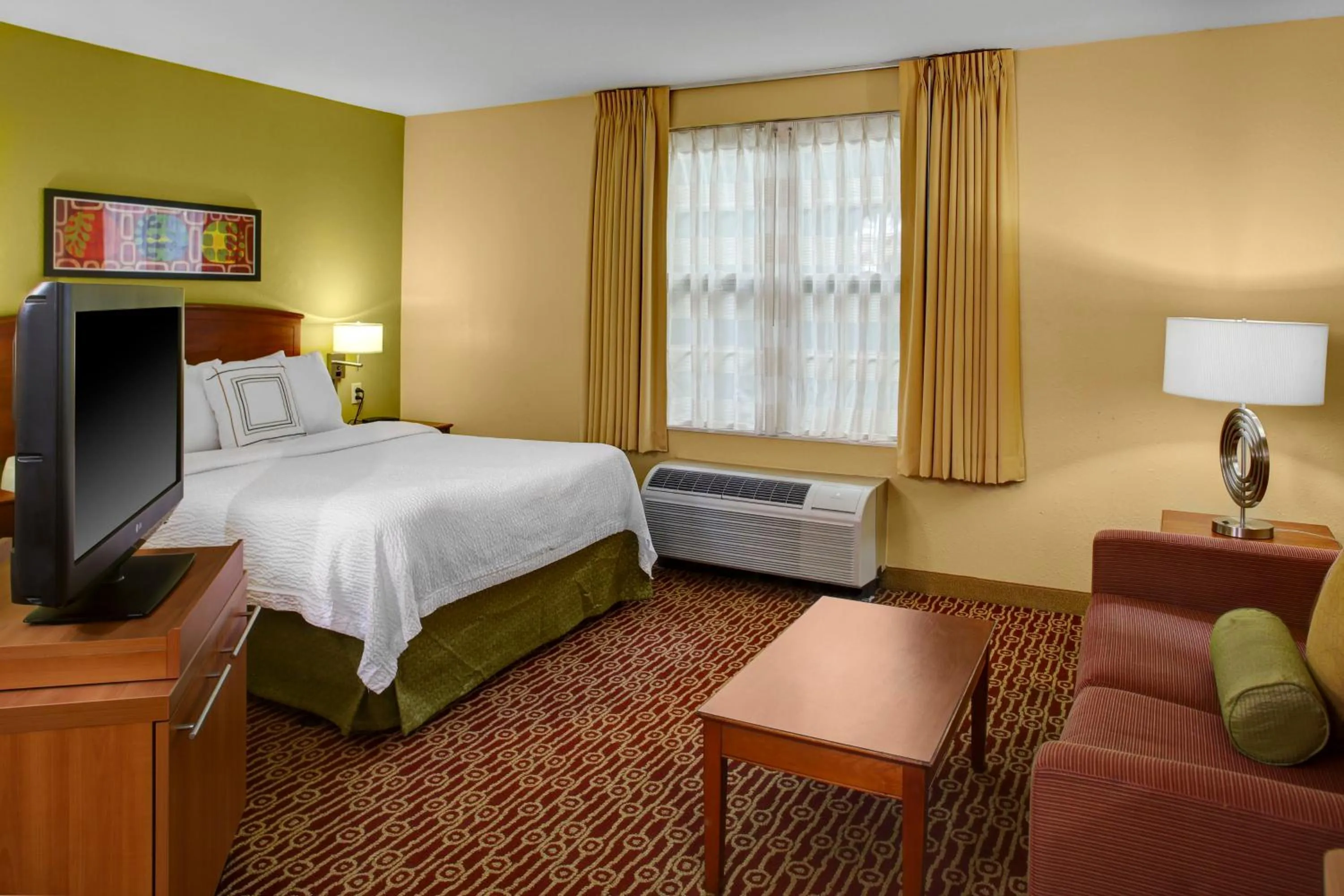 Bedroom, Bed in Hawthorn Extended Stay by Wyndham Cincinnati NE Mason