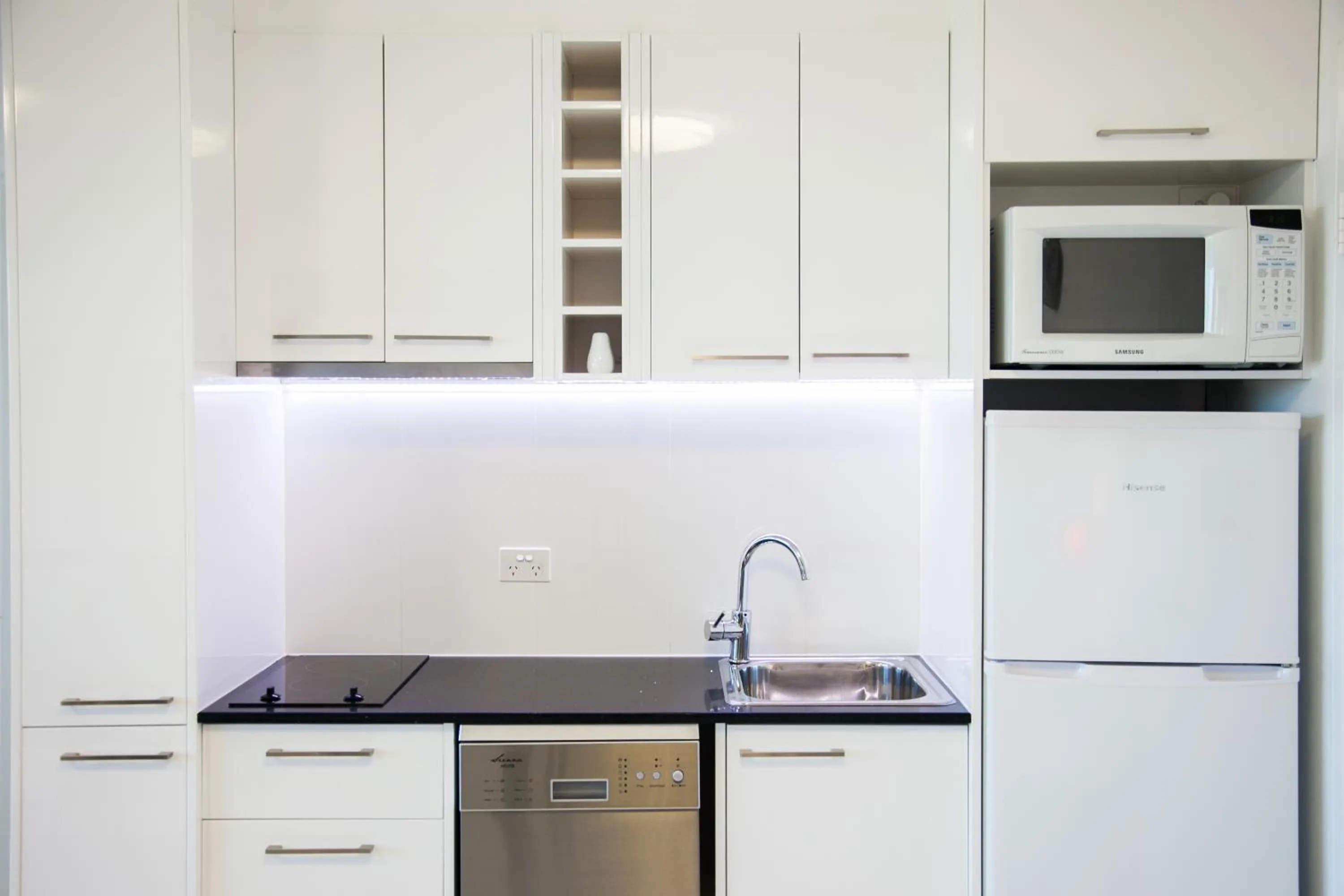 Deluxe One-Bedroom Apartment in Sandcastles Mooloolaba