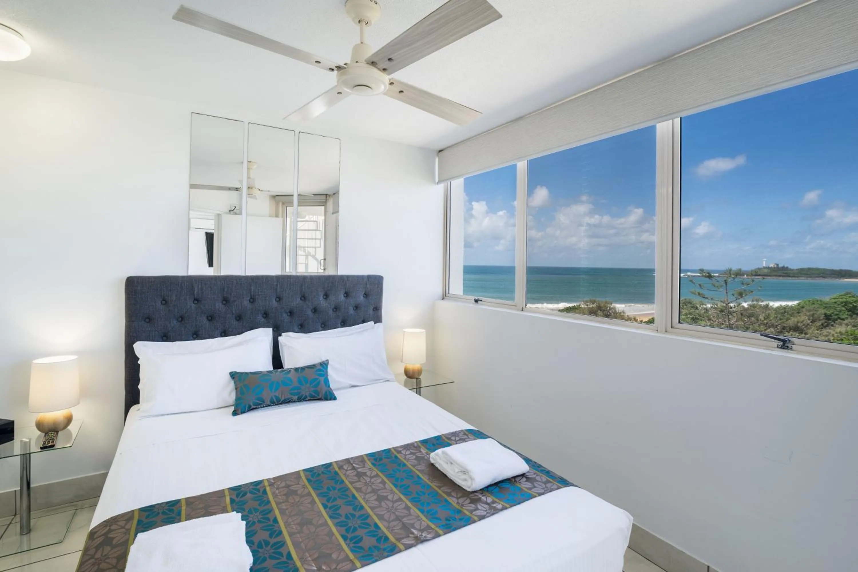 Sea view, Bed in Sandcastles Mooloolaba