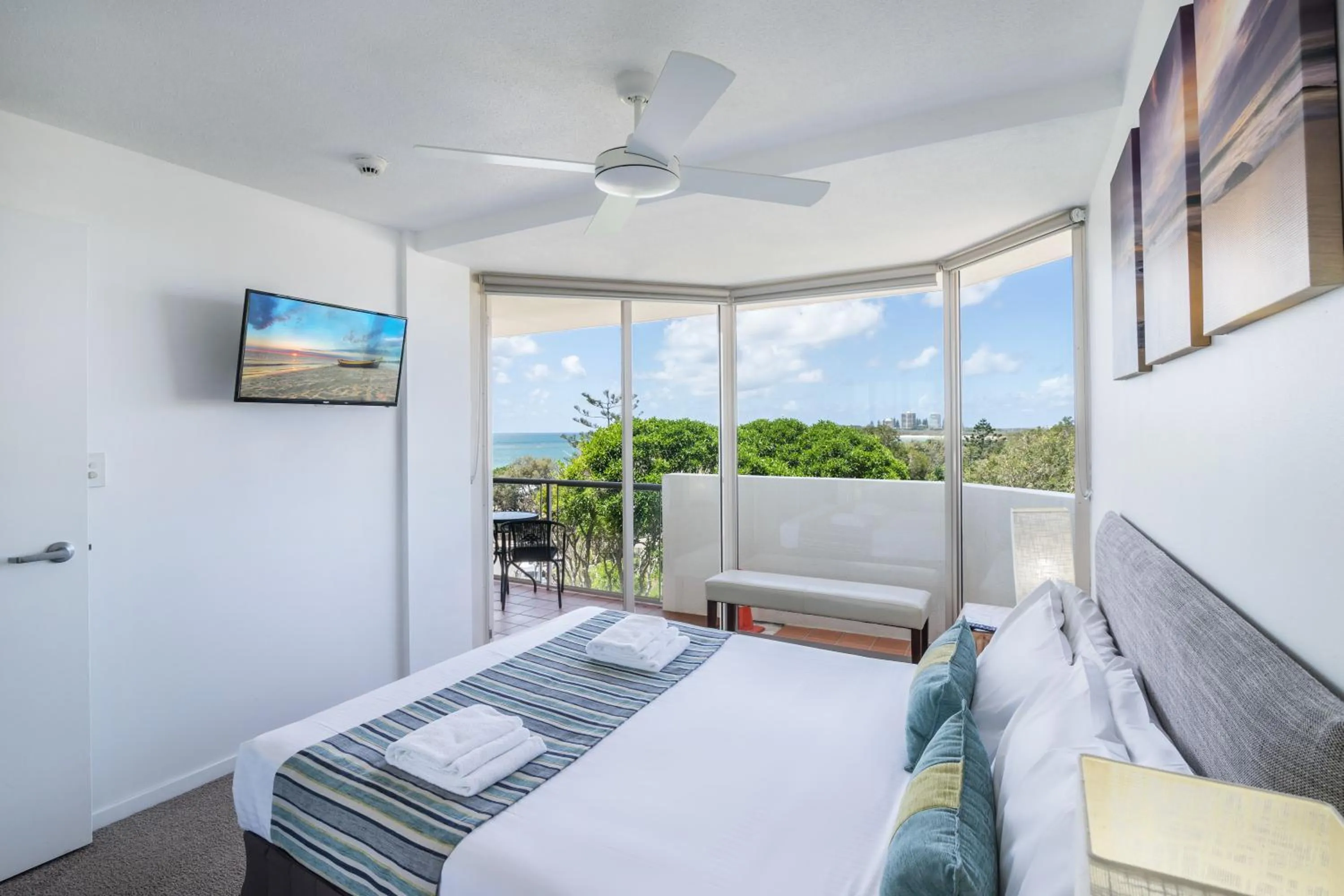 Balcony/Terrace, Bed in Sandcastles Mooloolaba