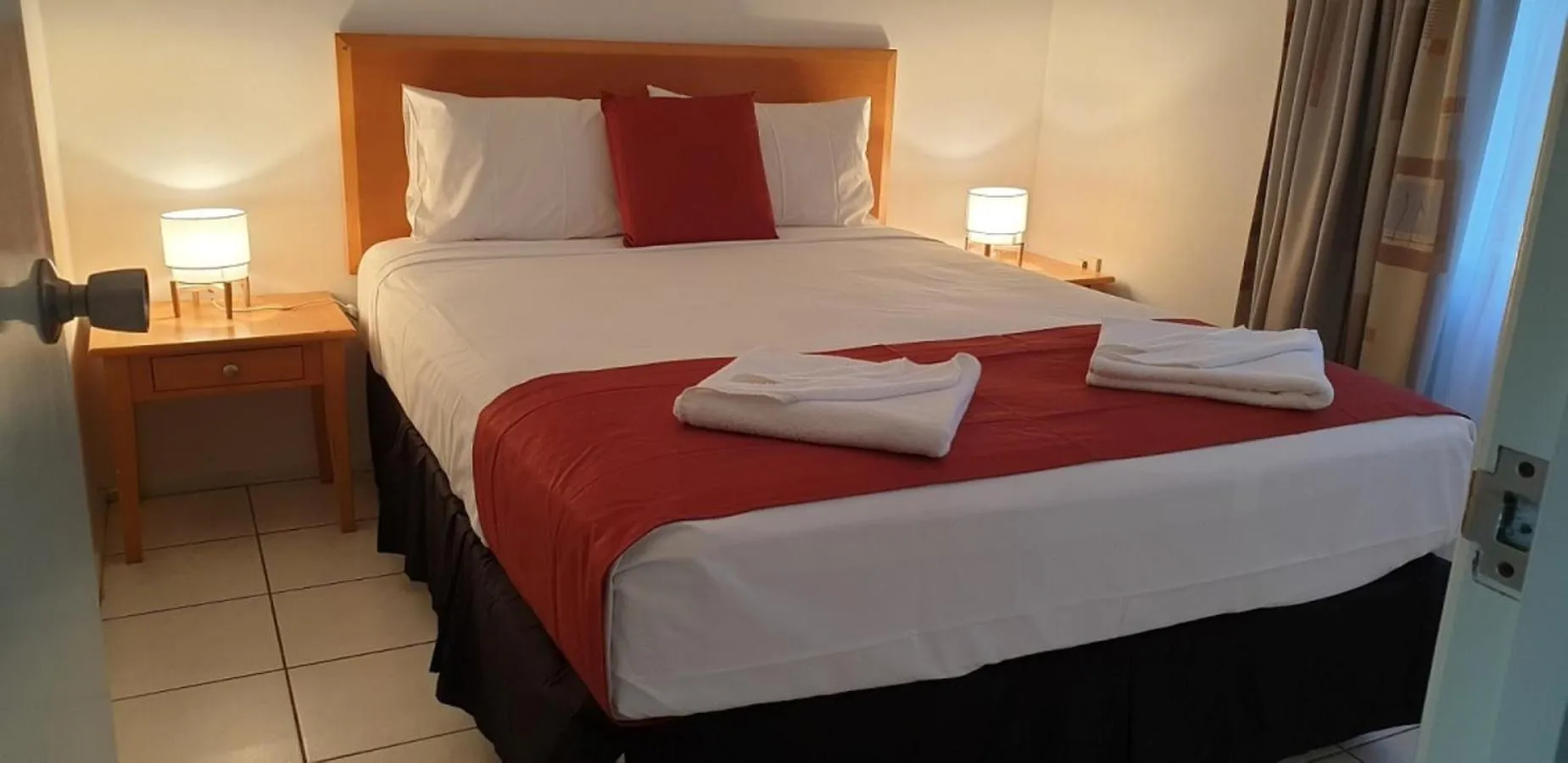 Bed in Trinity Beach Pacific