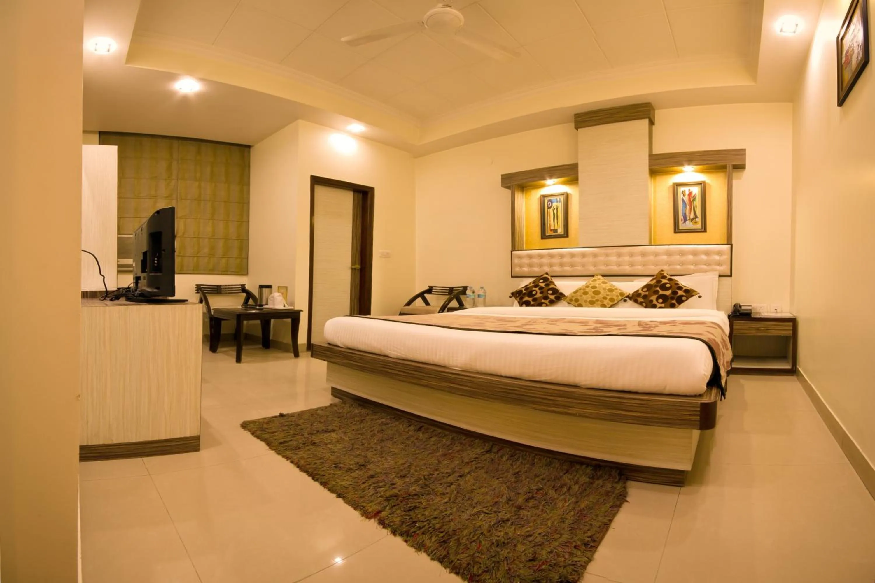Bedroom, Bed in Hotel Aster Inn New Delhi