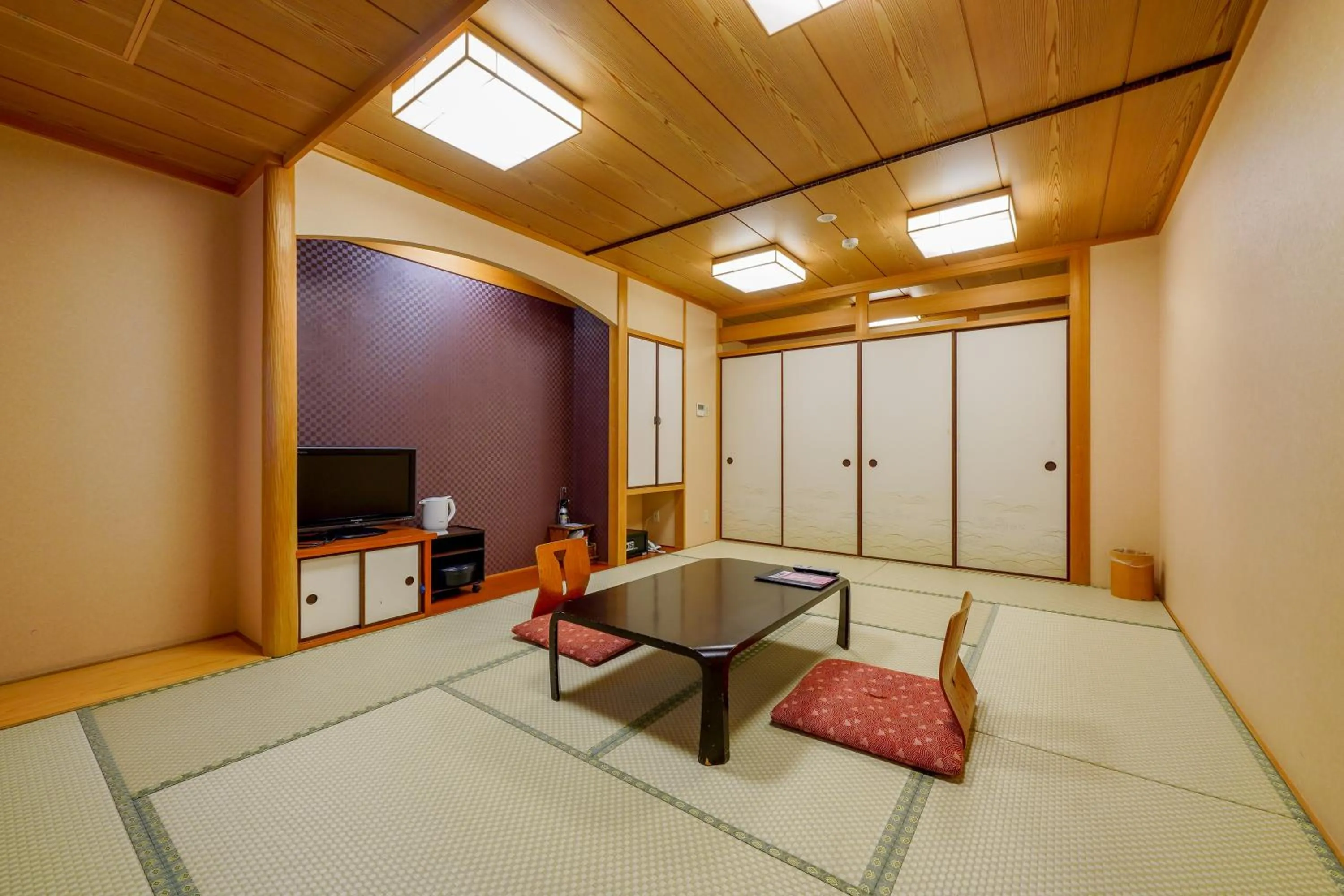 Photo of the whole room in Ryokan Sanoya