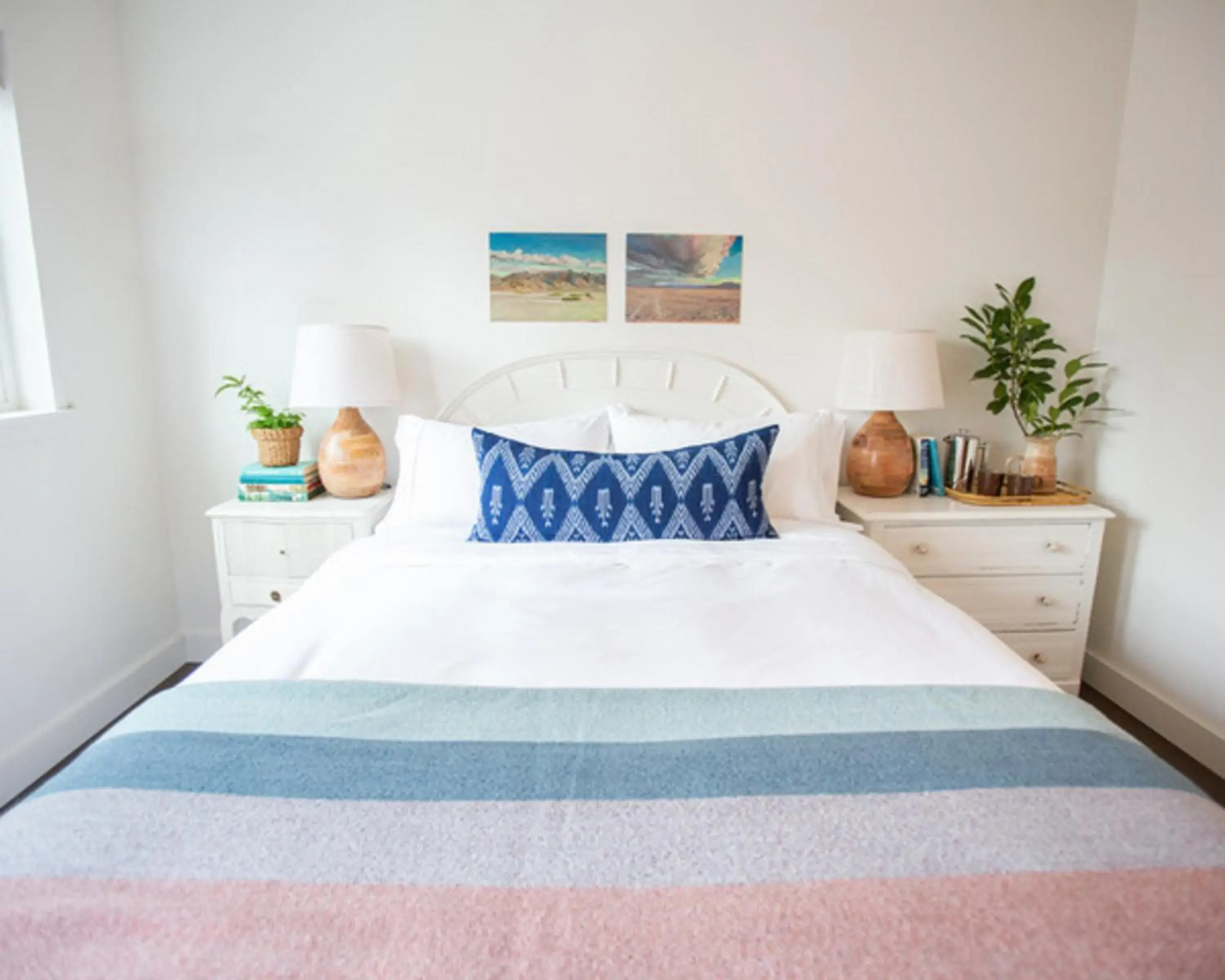 Standard Queen Room in RubyJune Inn Standard Queen Room in RubyJune Inn