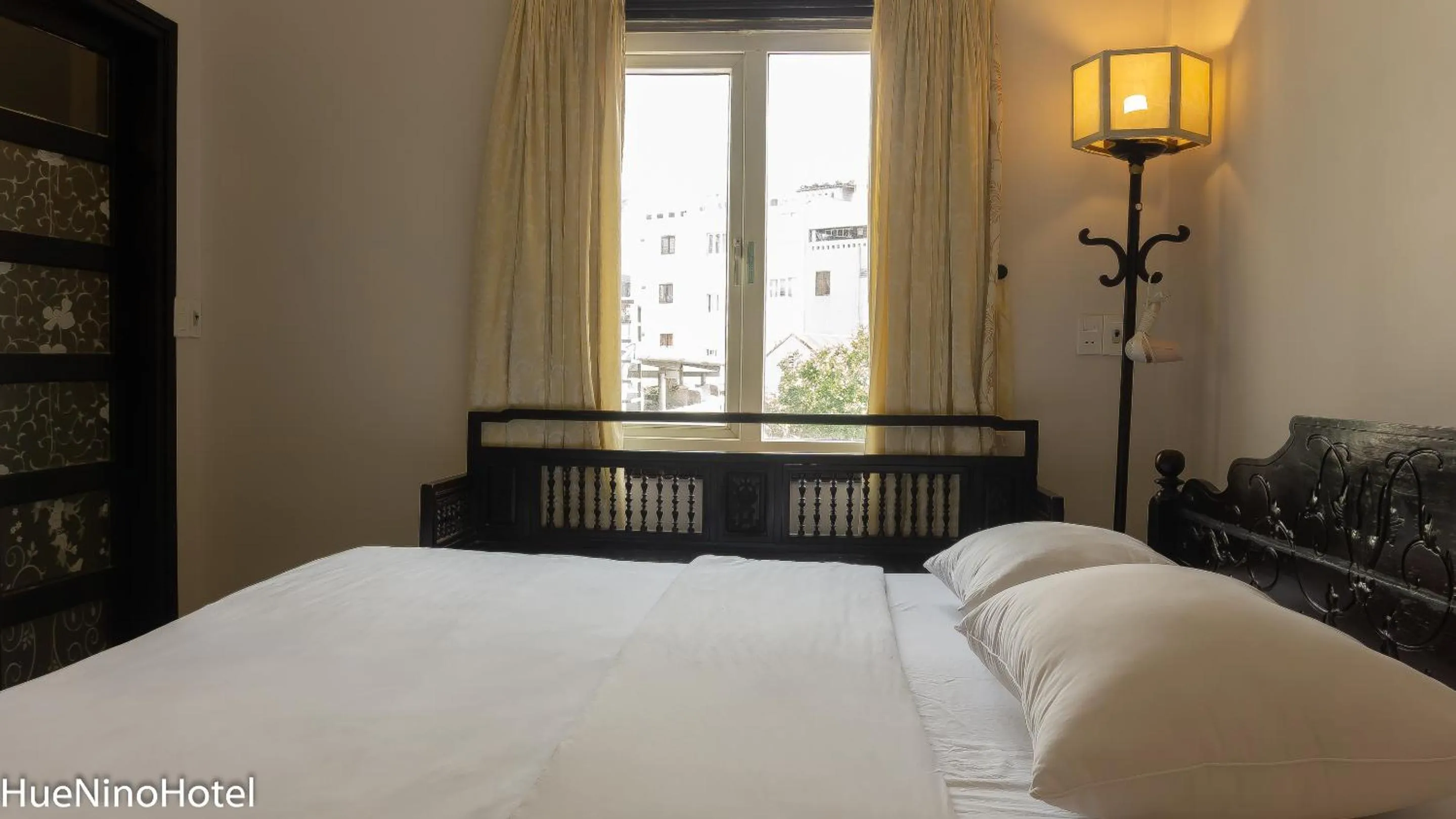 Bed in Hue Nino Hotel