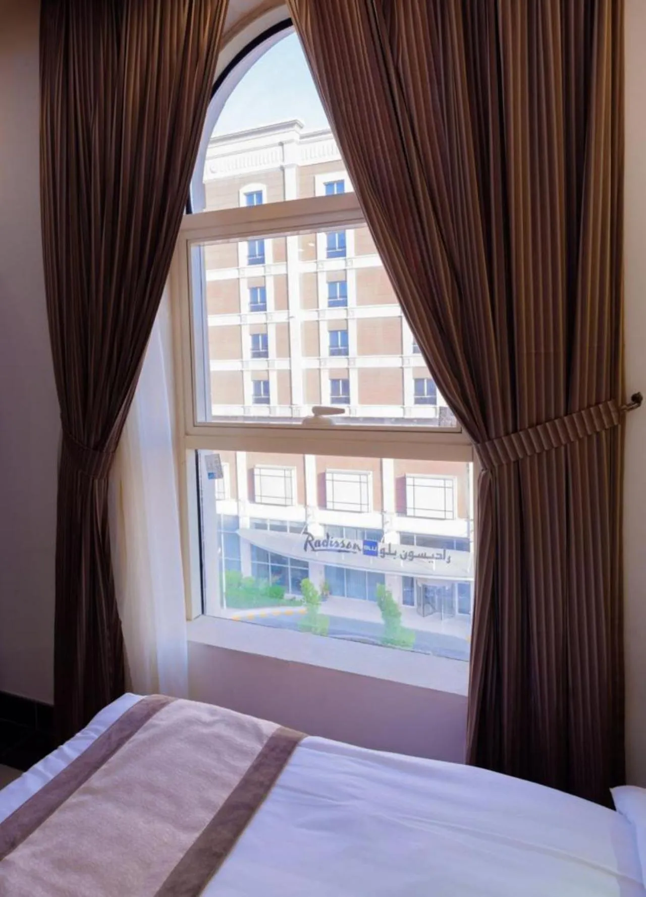 View (from property/room), Bed in Sun Park Hotel Suites