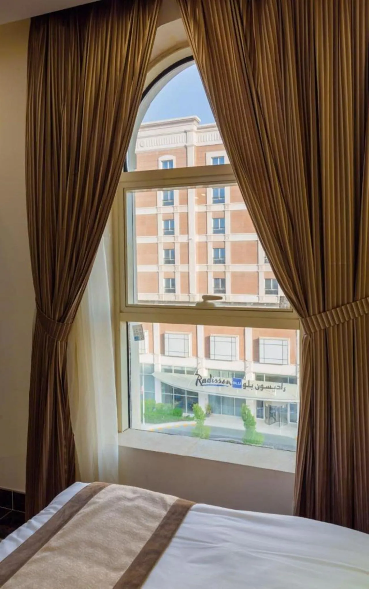 View (from property/room), Bed in Sun Park Hotel Suites