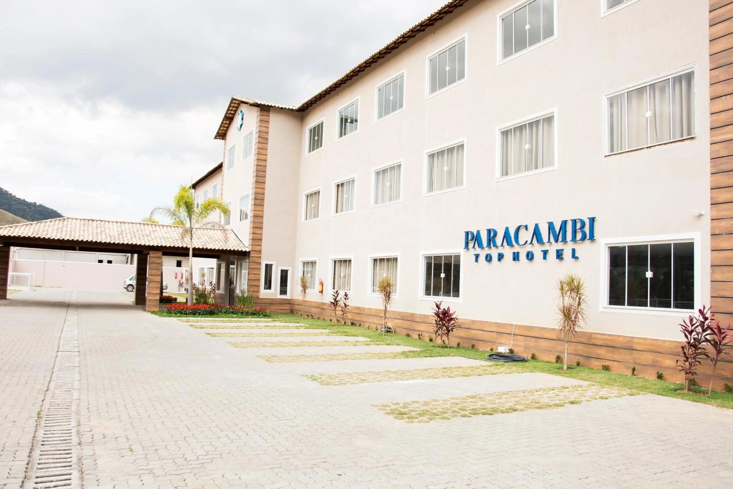 Facade/entrance in Paracambi Top Hotel