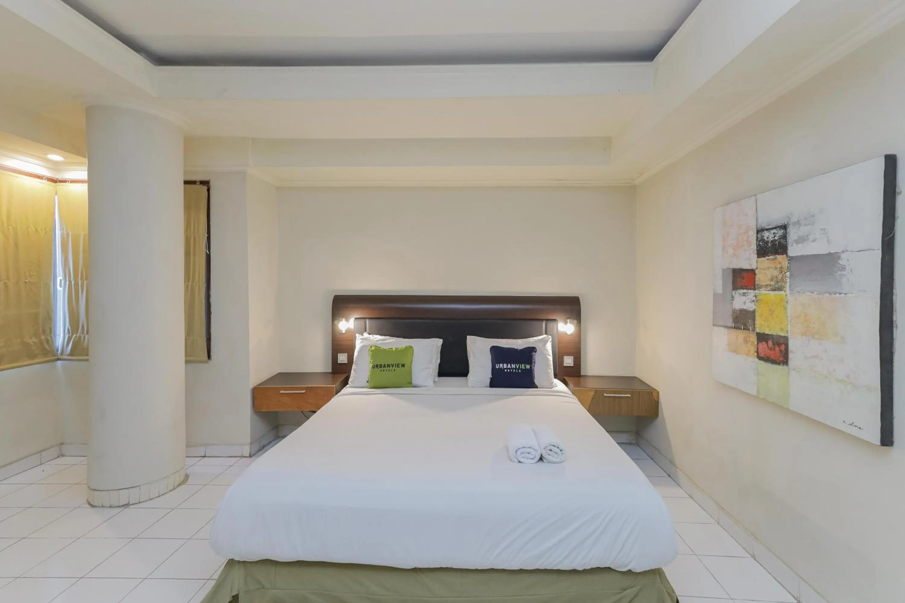 Bedroom, Bed in Urbanview Hotel Taman Suci Denpasar Bali