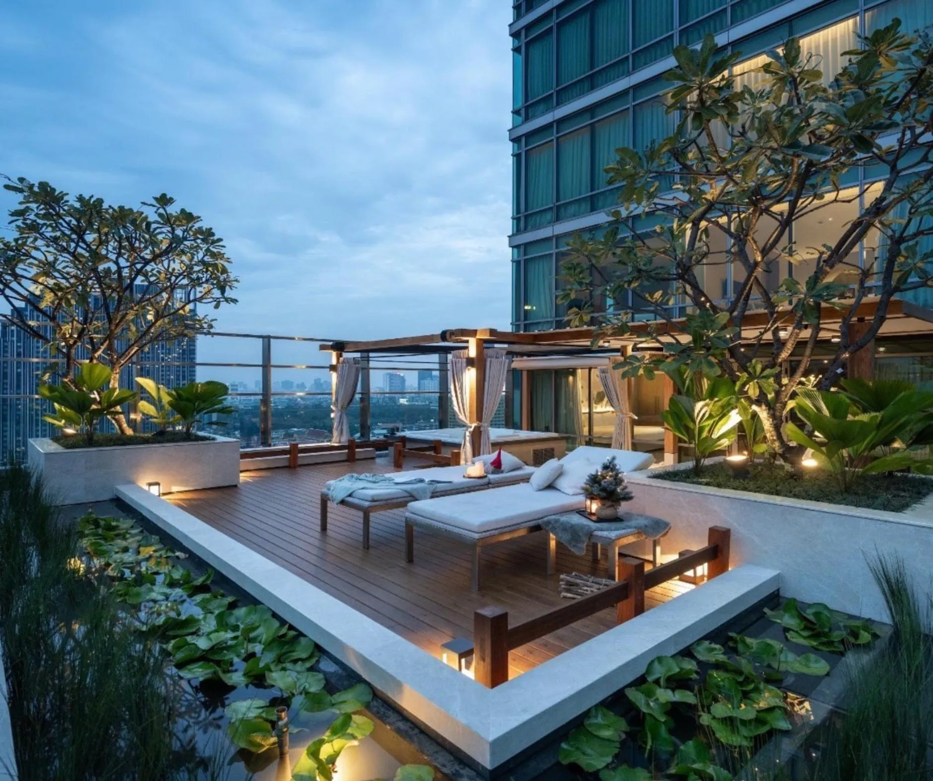 Balcony/Terrace in Sivatel Bangkok Hotel