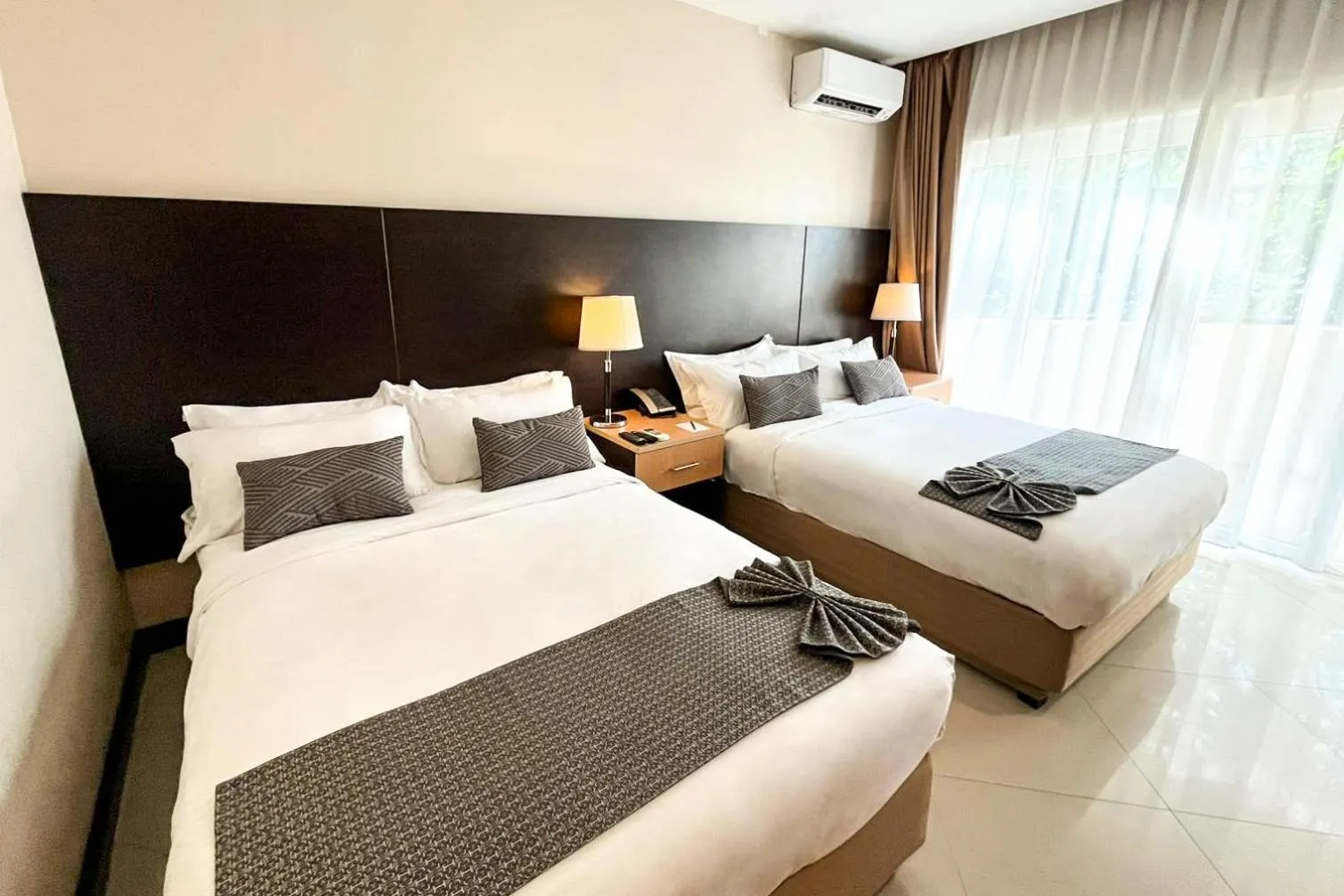 Bedroom, Bed in The Lake Hotel Tagaytay