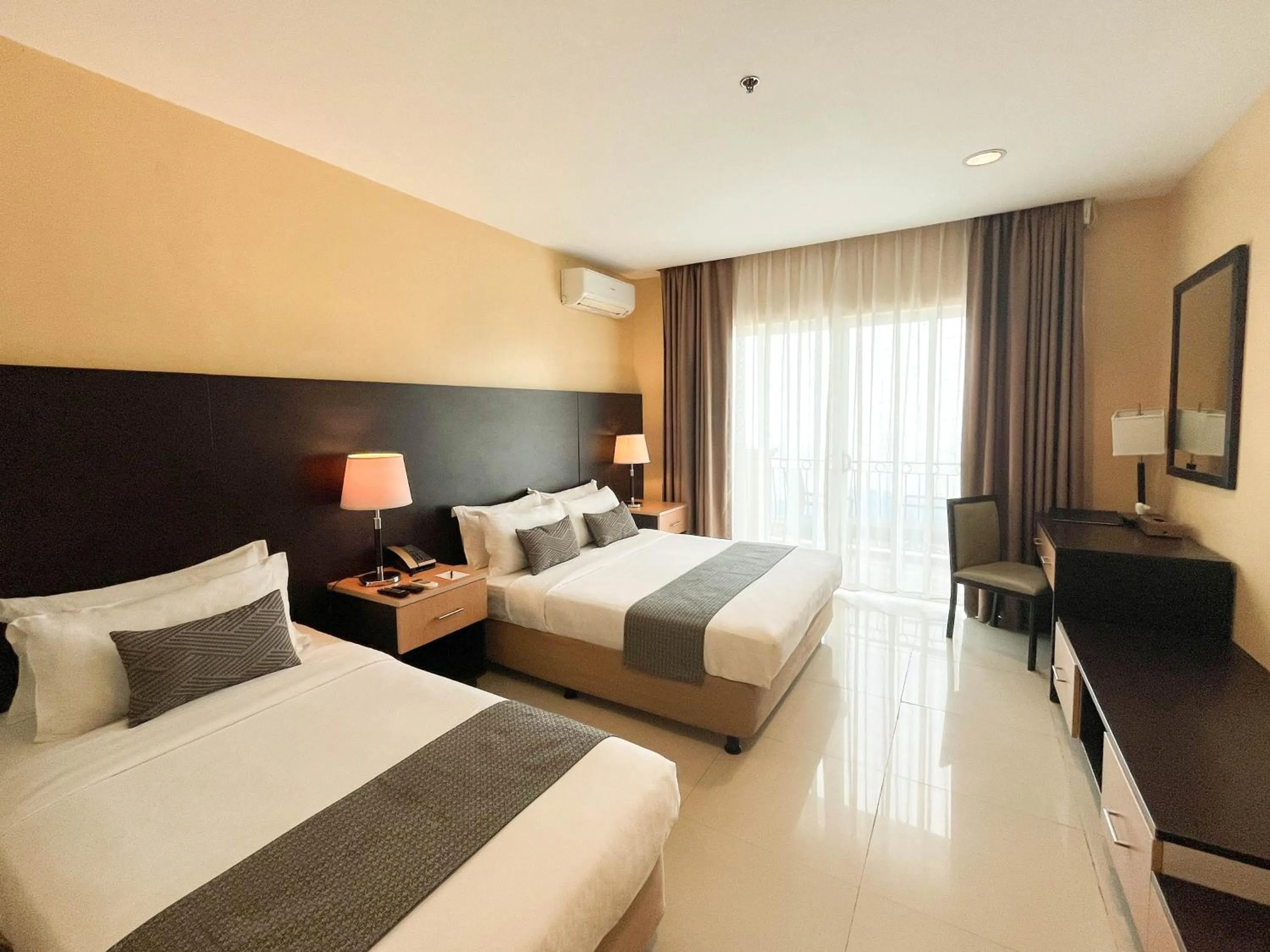 Bedroom, Bed in The Lake Hotel Tagaytay