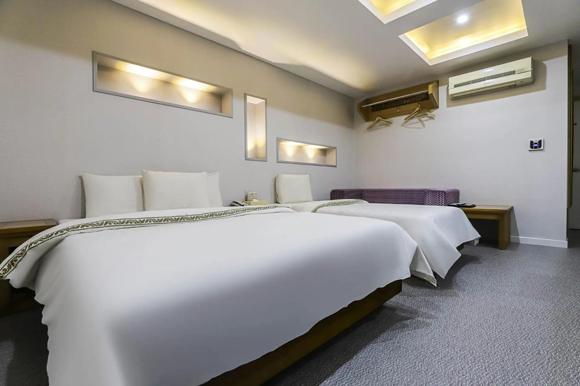 Bedroom, Bed in Amour Hotel