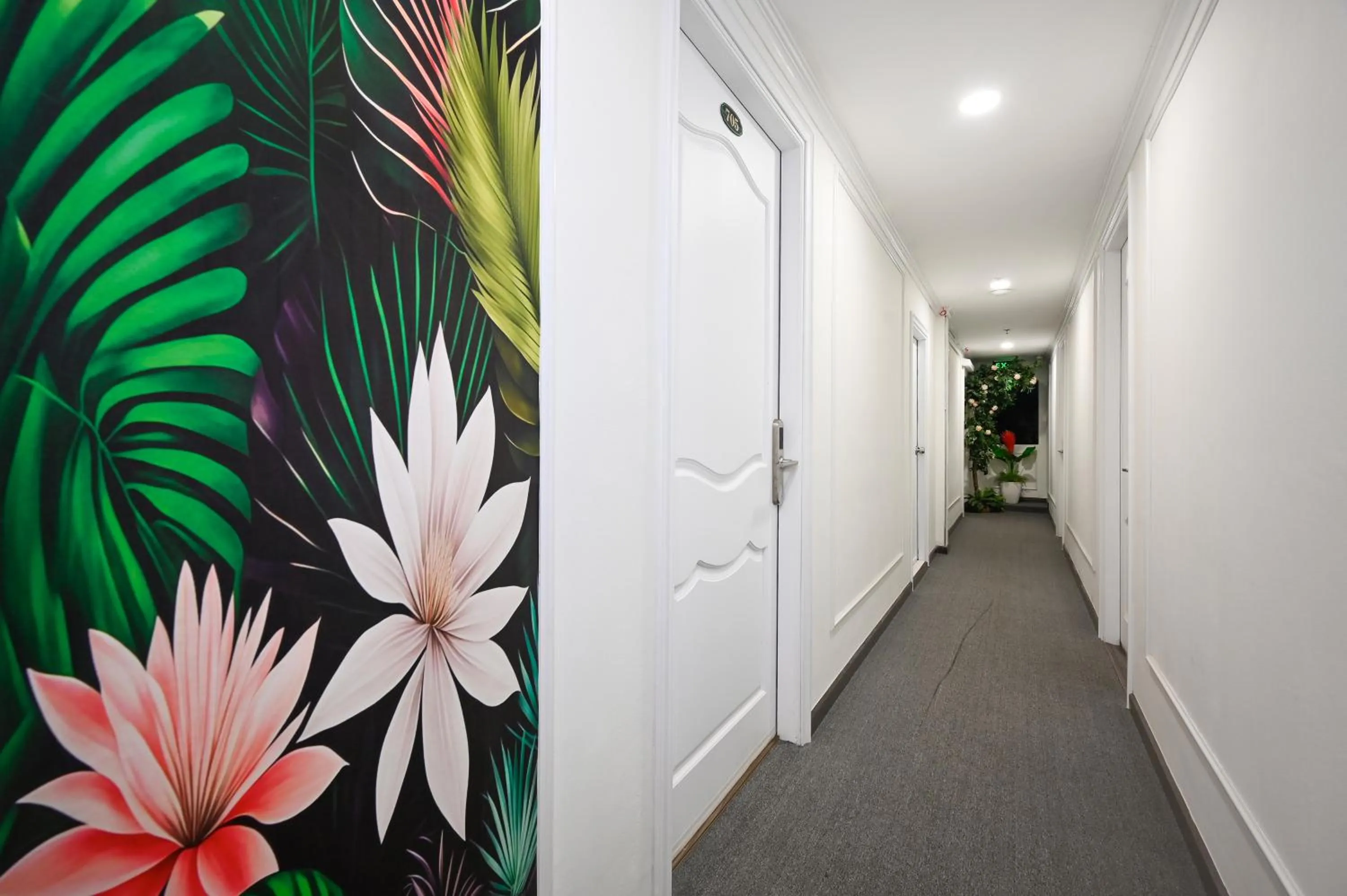 Decorative detail in Ruby Saigon Hotel - Ben Thanh