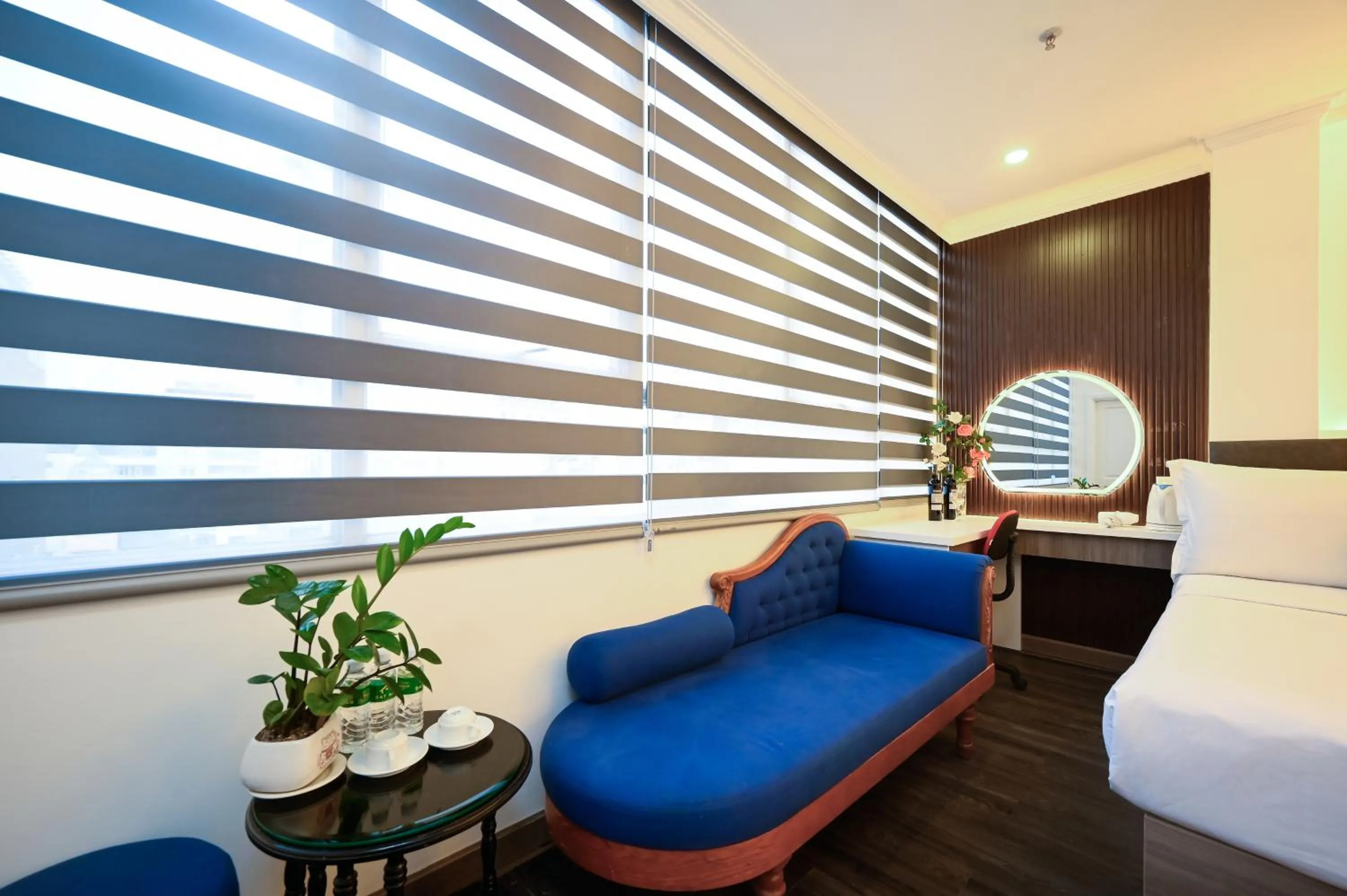 Photo of the whole room, Bed in Ruby Saigon Hotel - Ben Thanh