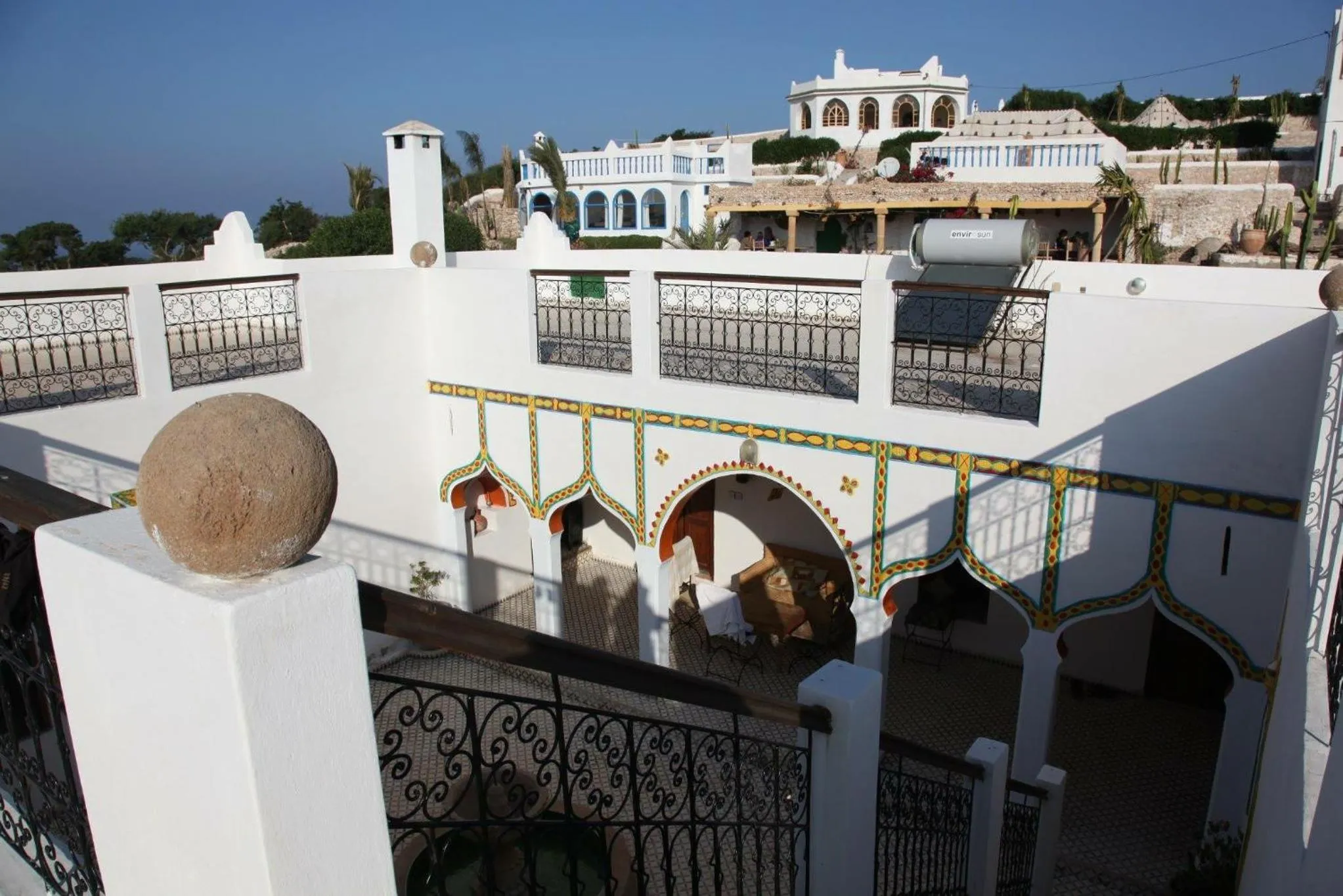 Facade/entrance in L'Air De La Mer