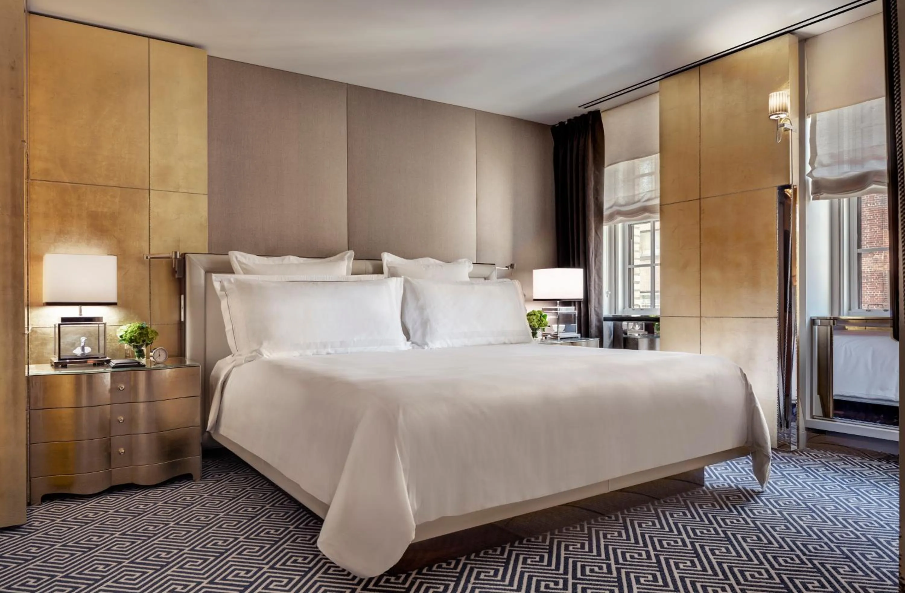 Bed in The Carlyle, A Rosewood Hotel