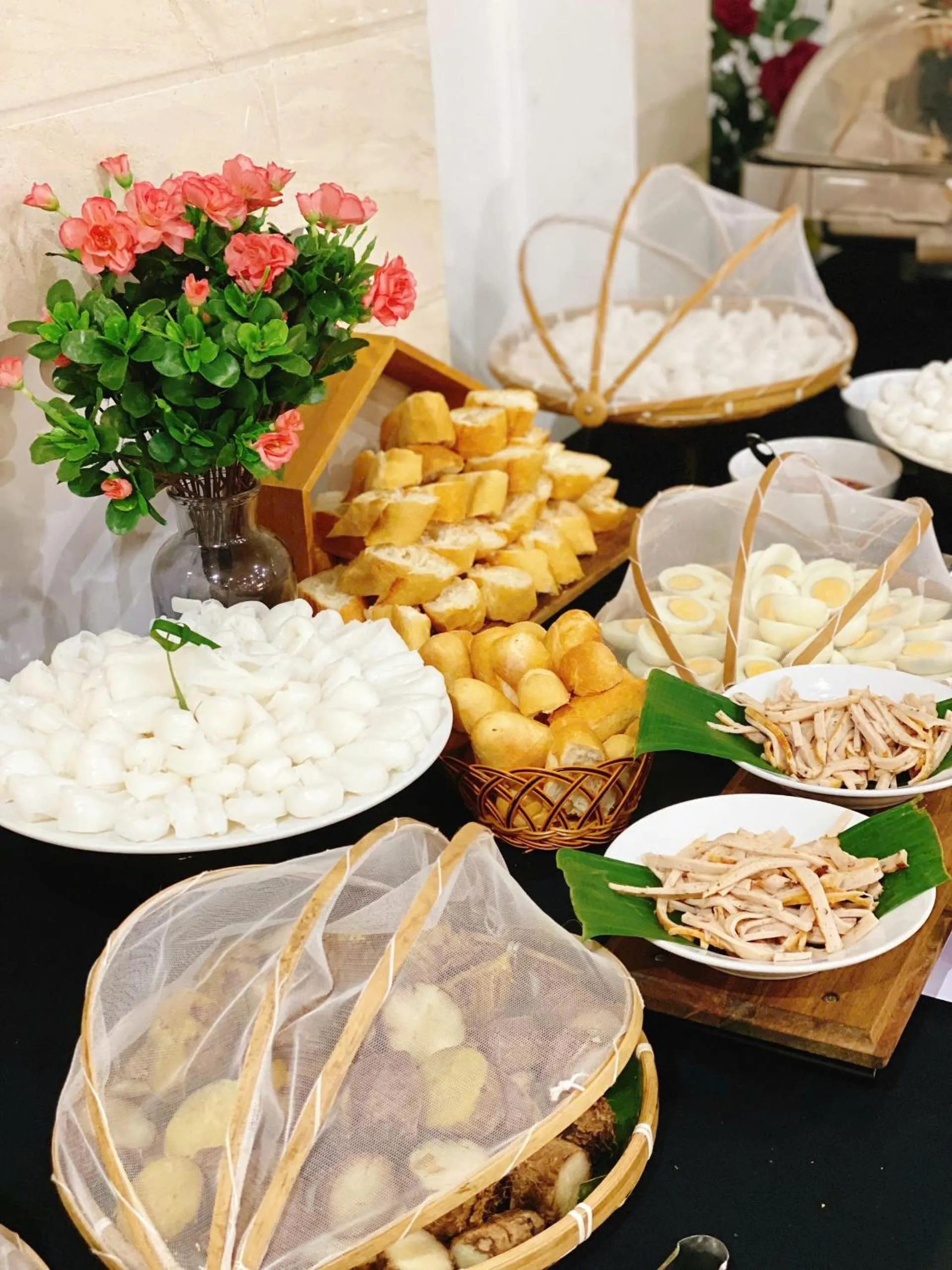 Food and drinks in DMZ Hotel