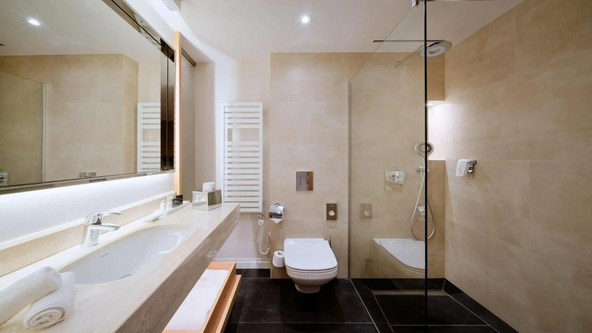 Bathroom in B&B HOTEL RZESZÓW CENTRUM