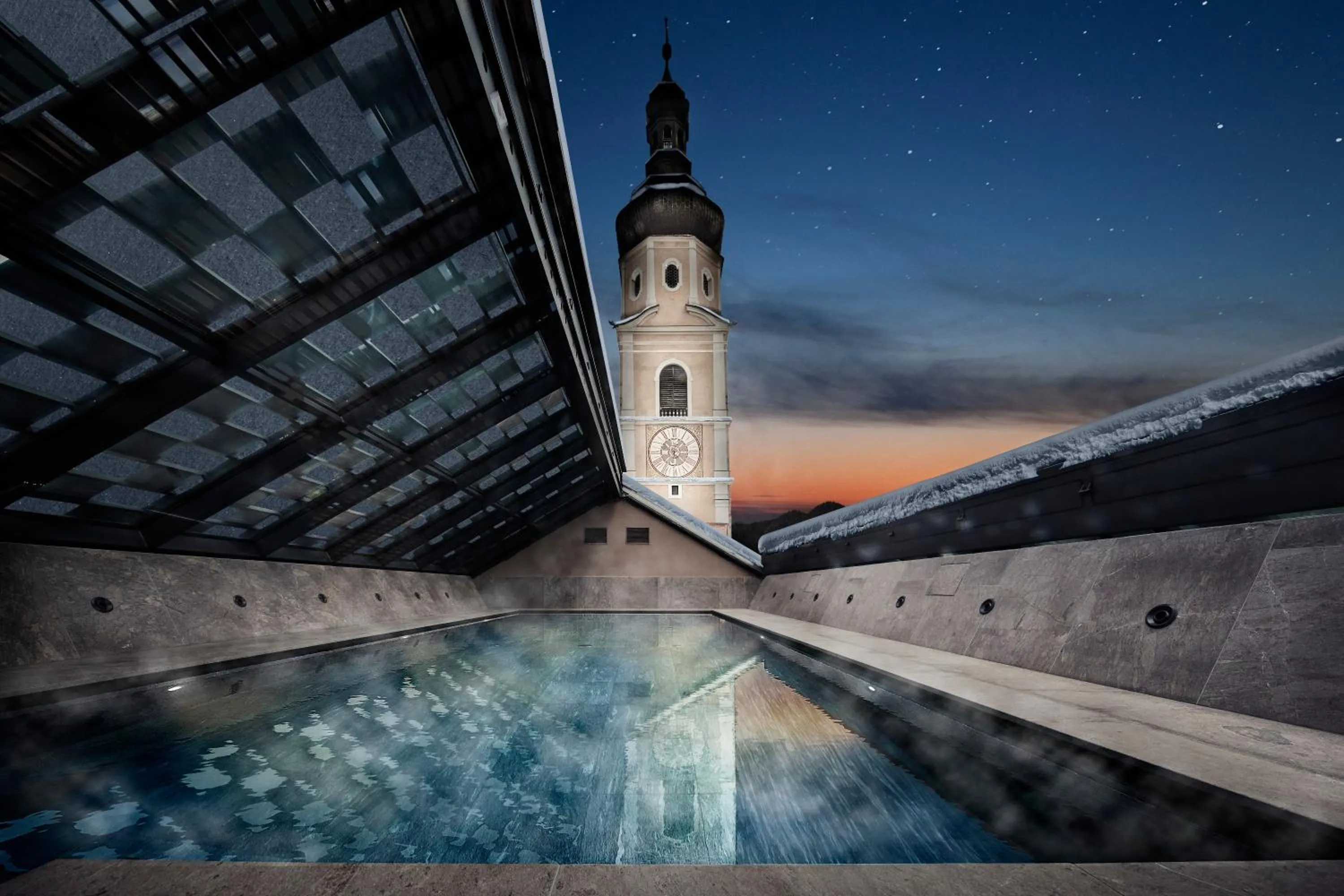 Swimming pool in Hotel Lamm
