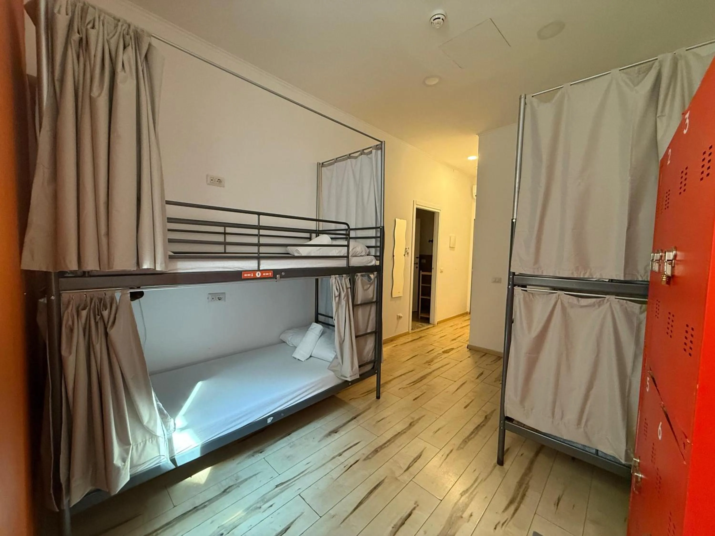 Bathroom, Bed in QUO Milano