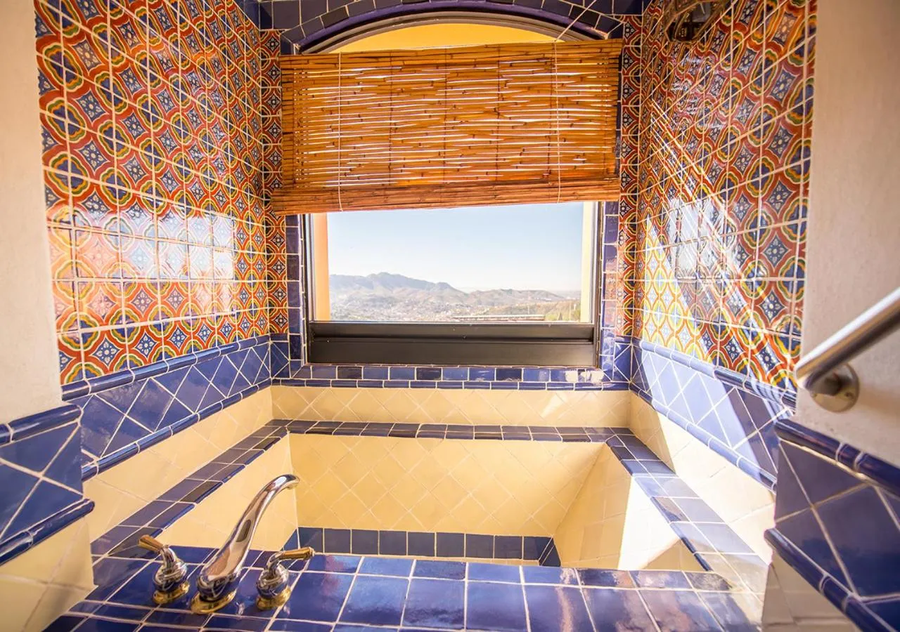 Toilet in Casa Estrella de la Valenciana Hotel Boutique