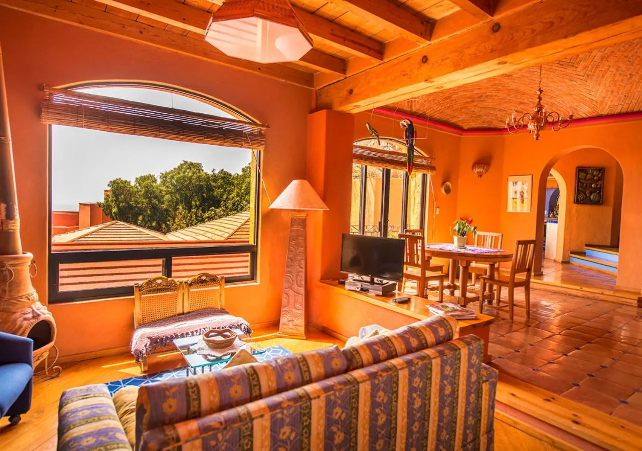 Living room in Casa Estrella de la Valenciana Hotel Boutique