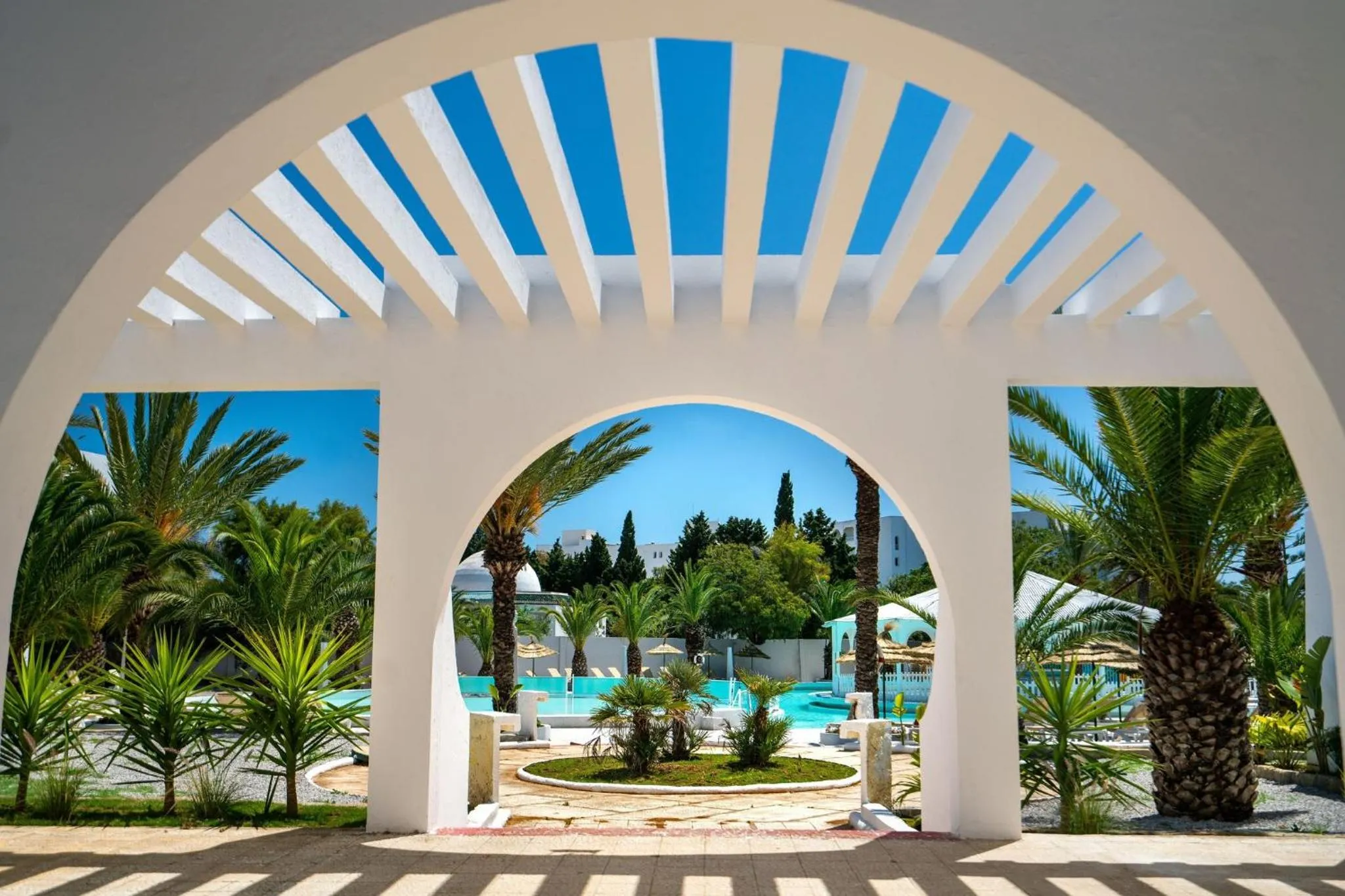 Swimming pool in Golden Tulip Président Hammamet