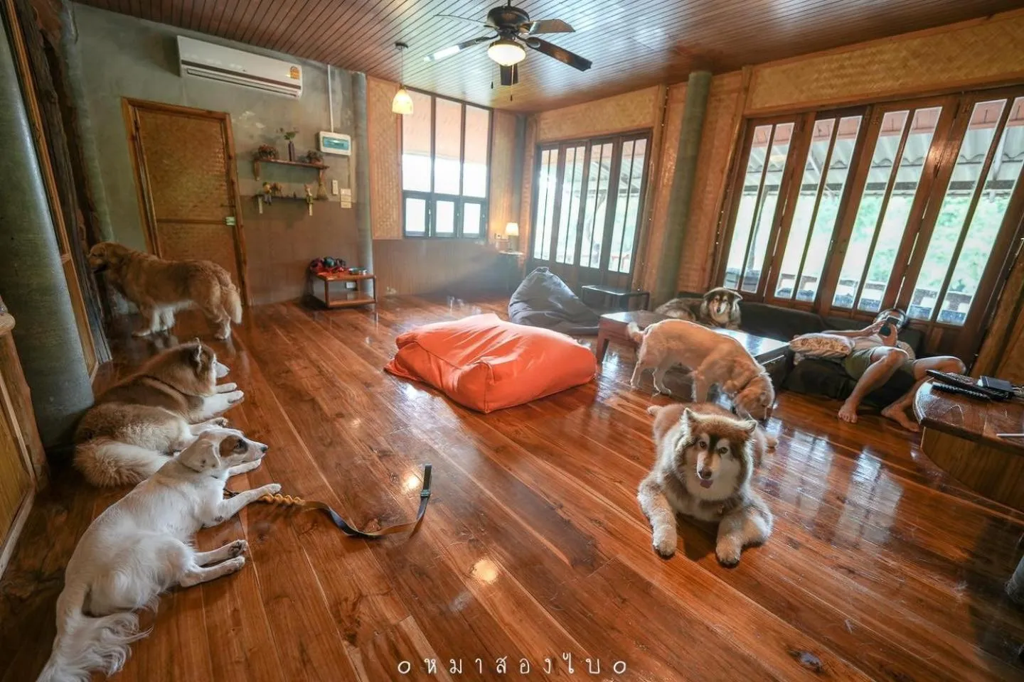 BaanRai KhunYa บ้านไร่คุณย่า