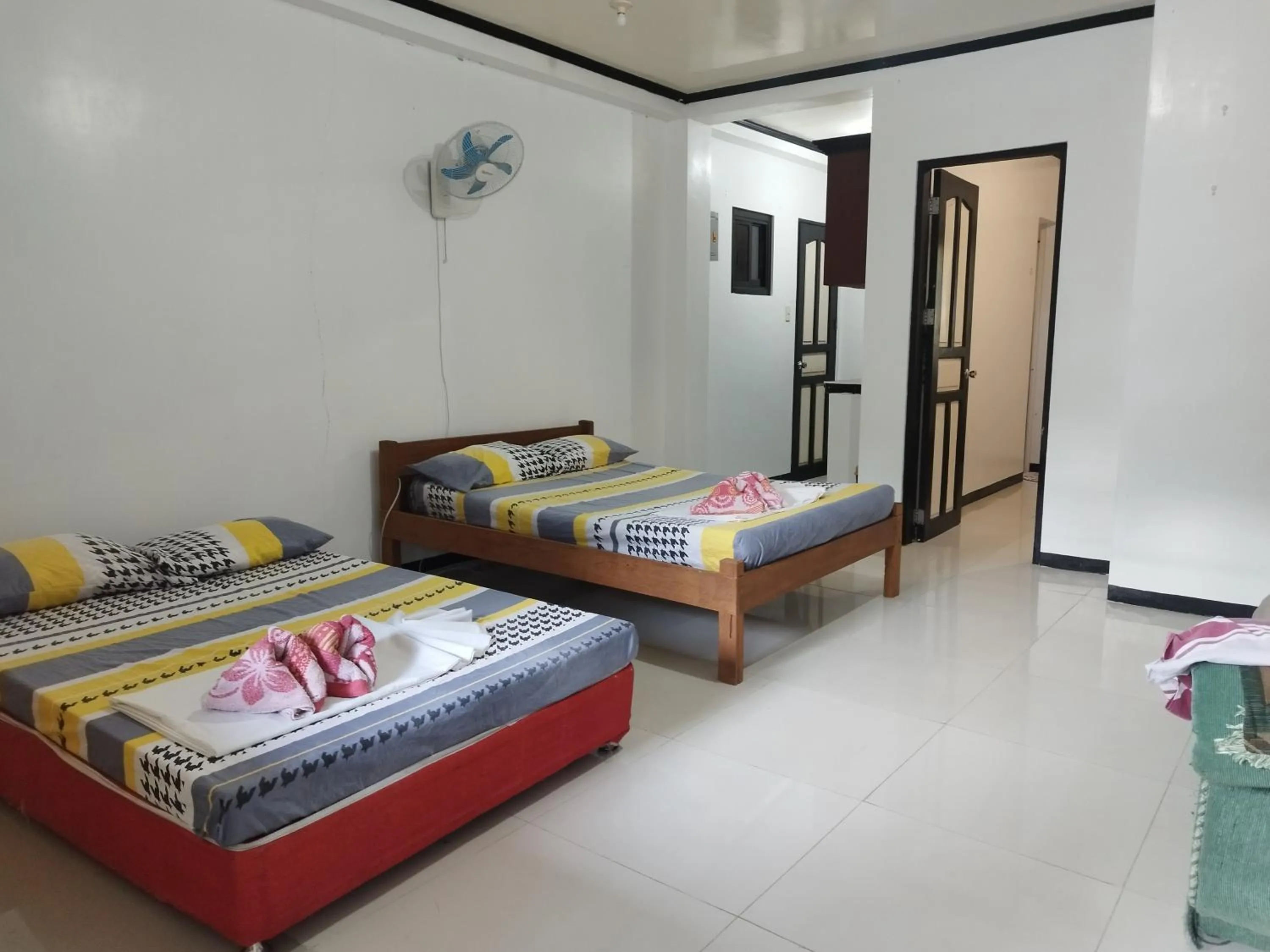 Bed in Riverside at Aninuan Accommodation and Food