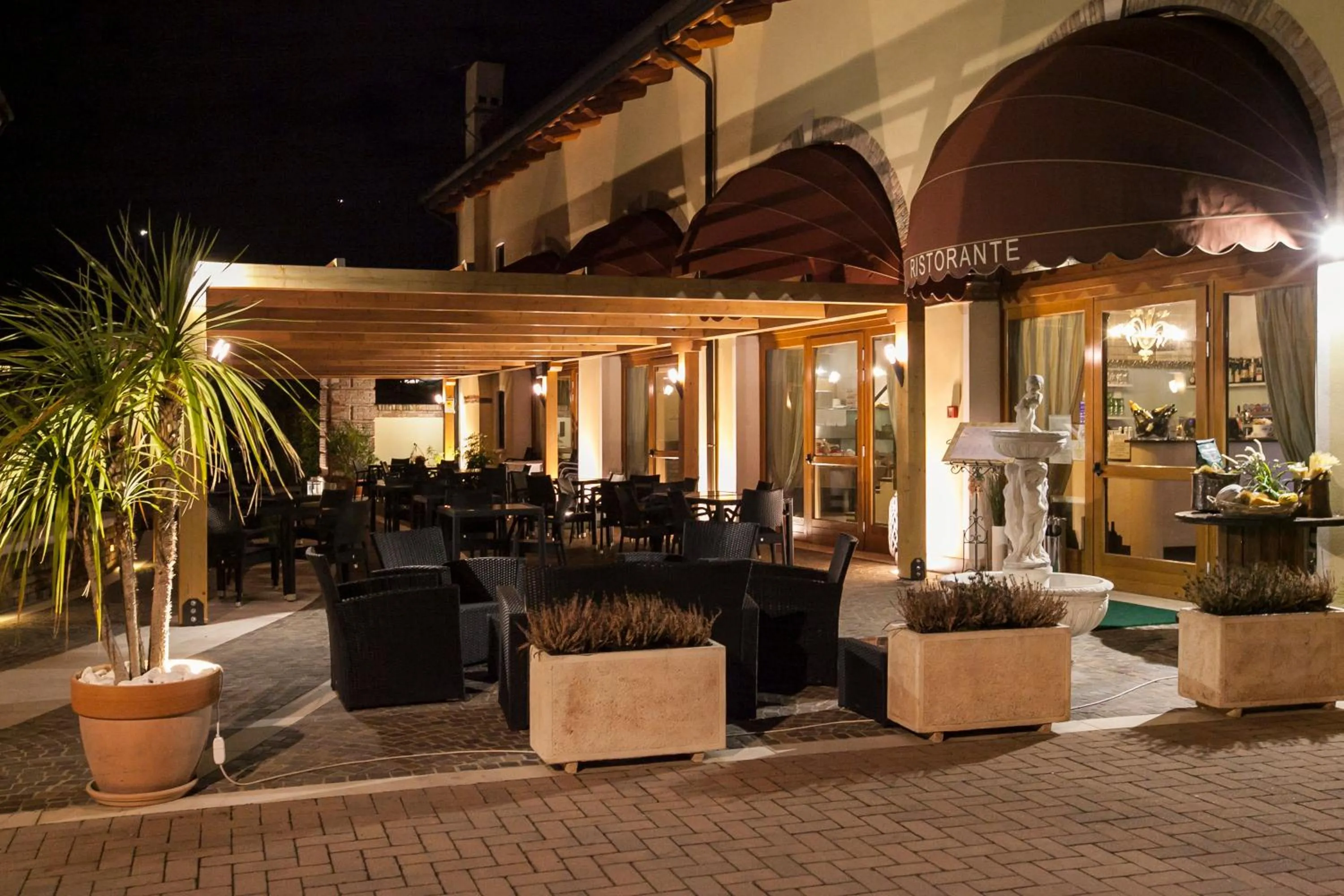 Patio in Albergo Antica Corte Marchesini