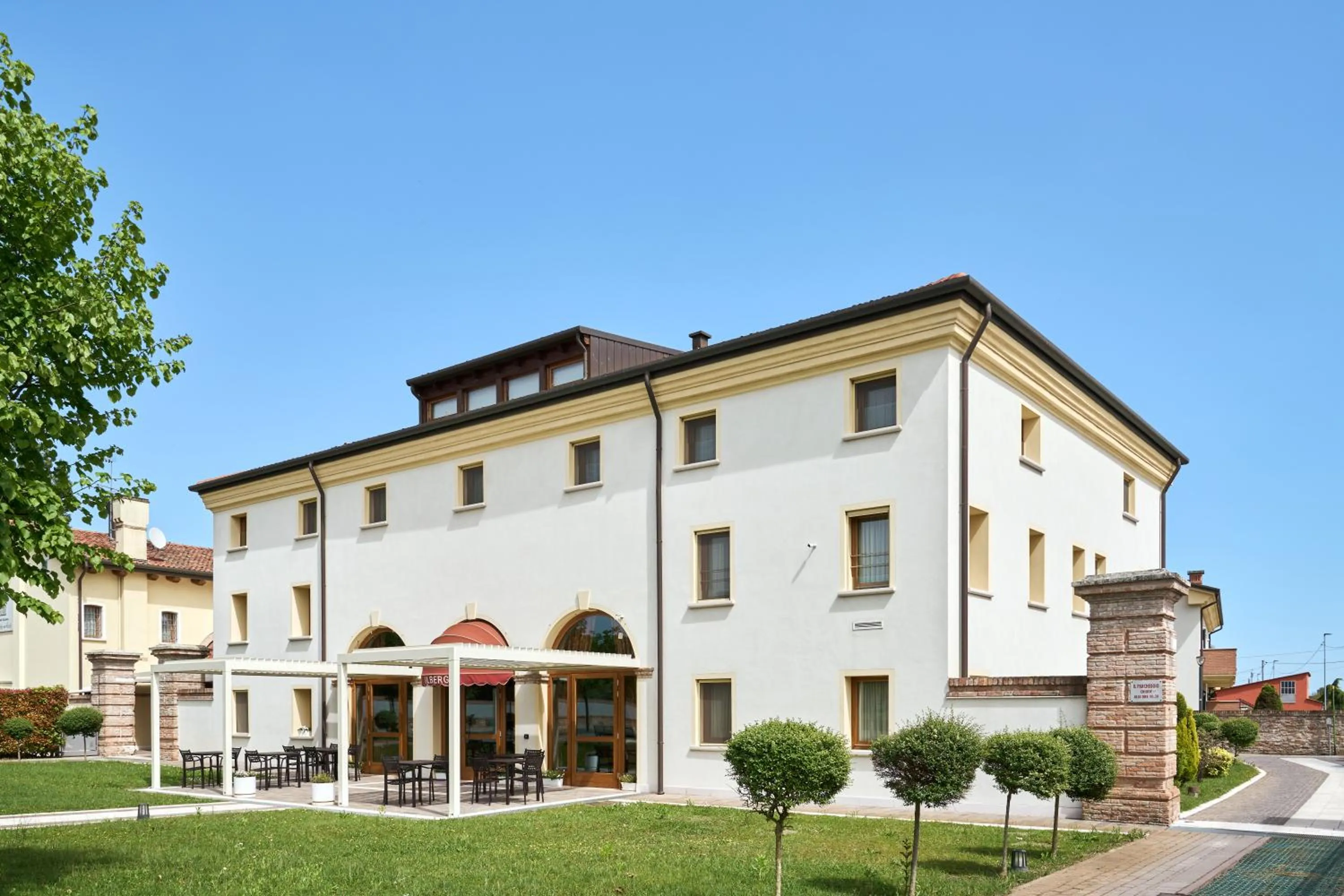 Property building in Albergo Antica Corte Marchesini