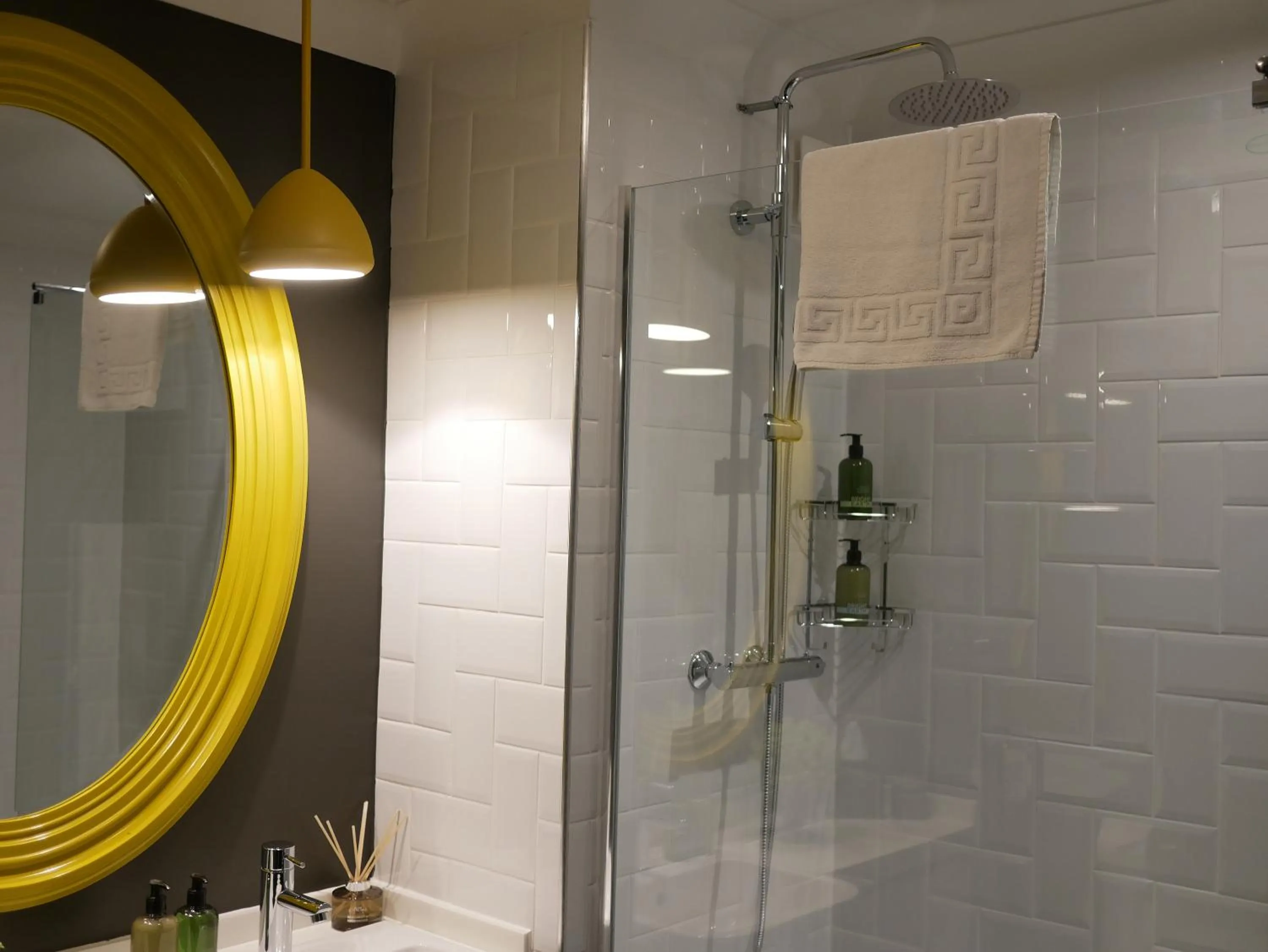 Bathroom in The Bulls Head Hotel