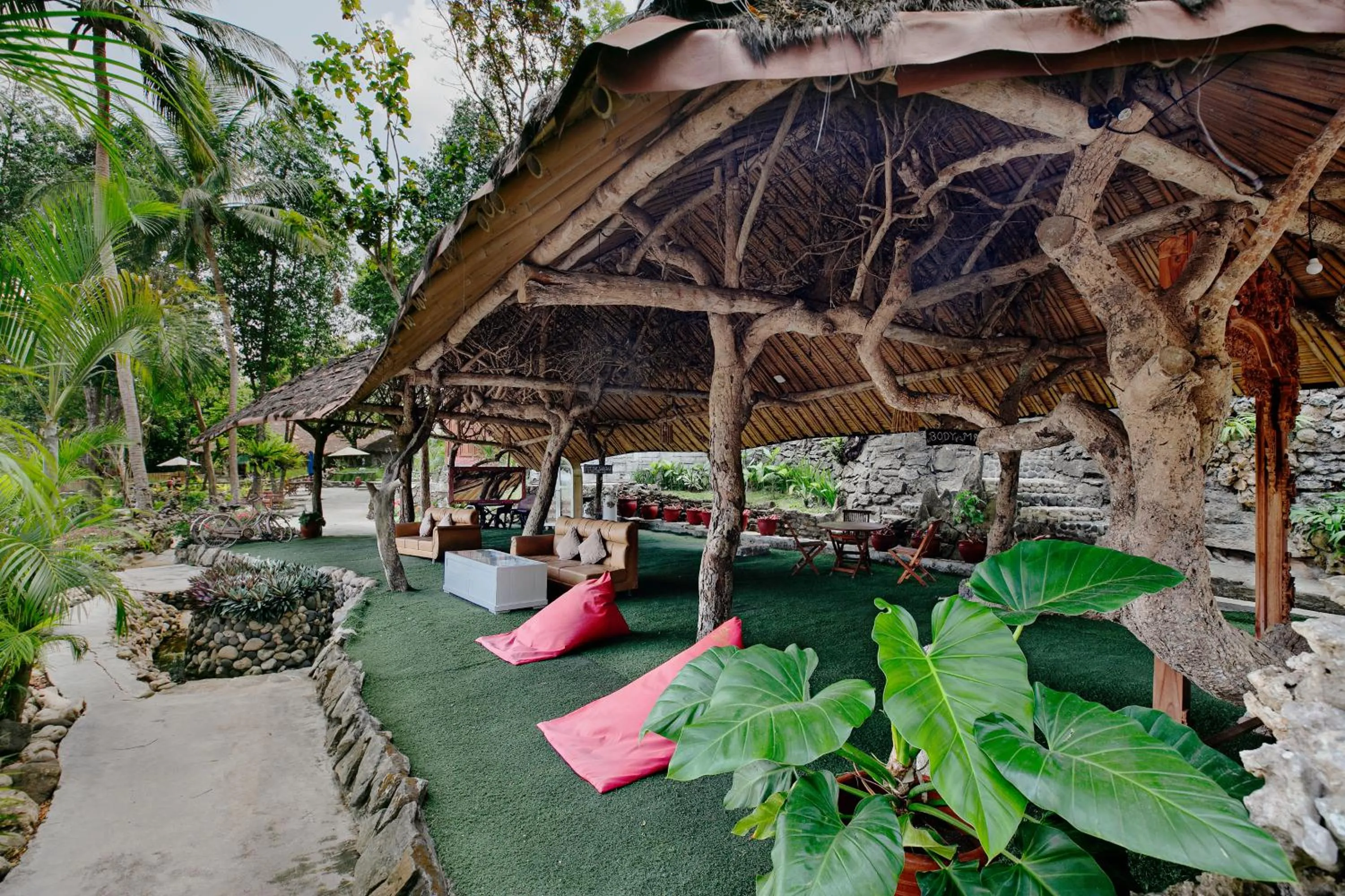 Patio in Rajaklana Resort and Spa