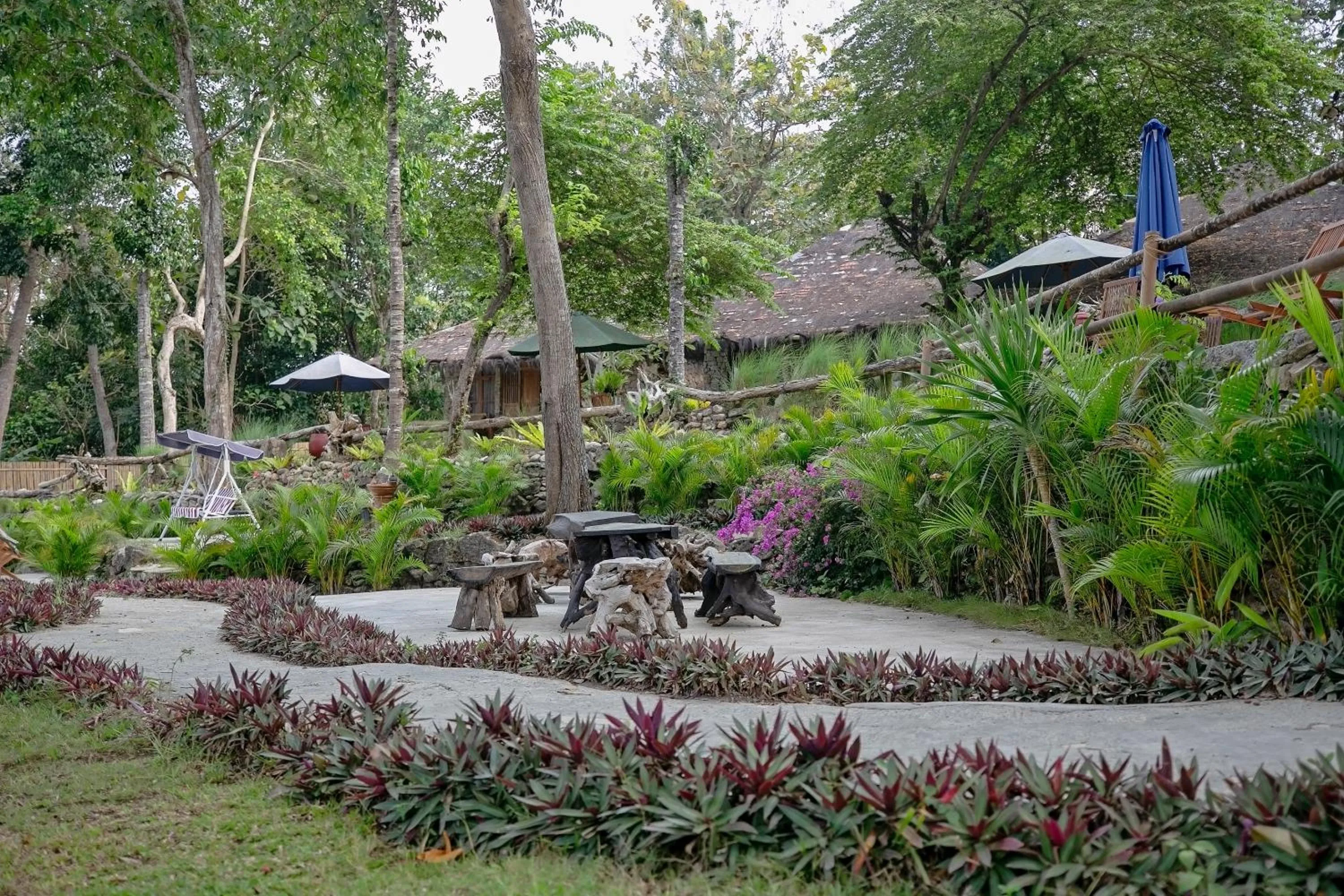 Garden in Rajaklana Resort and Spa