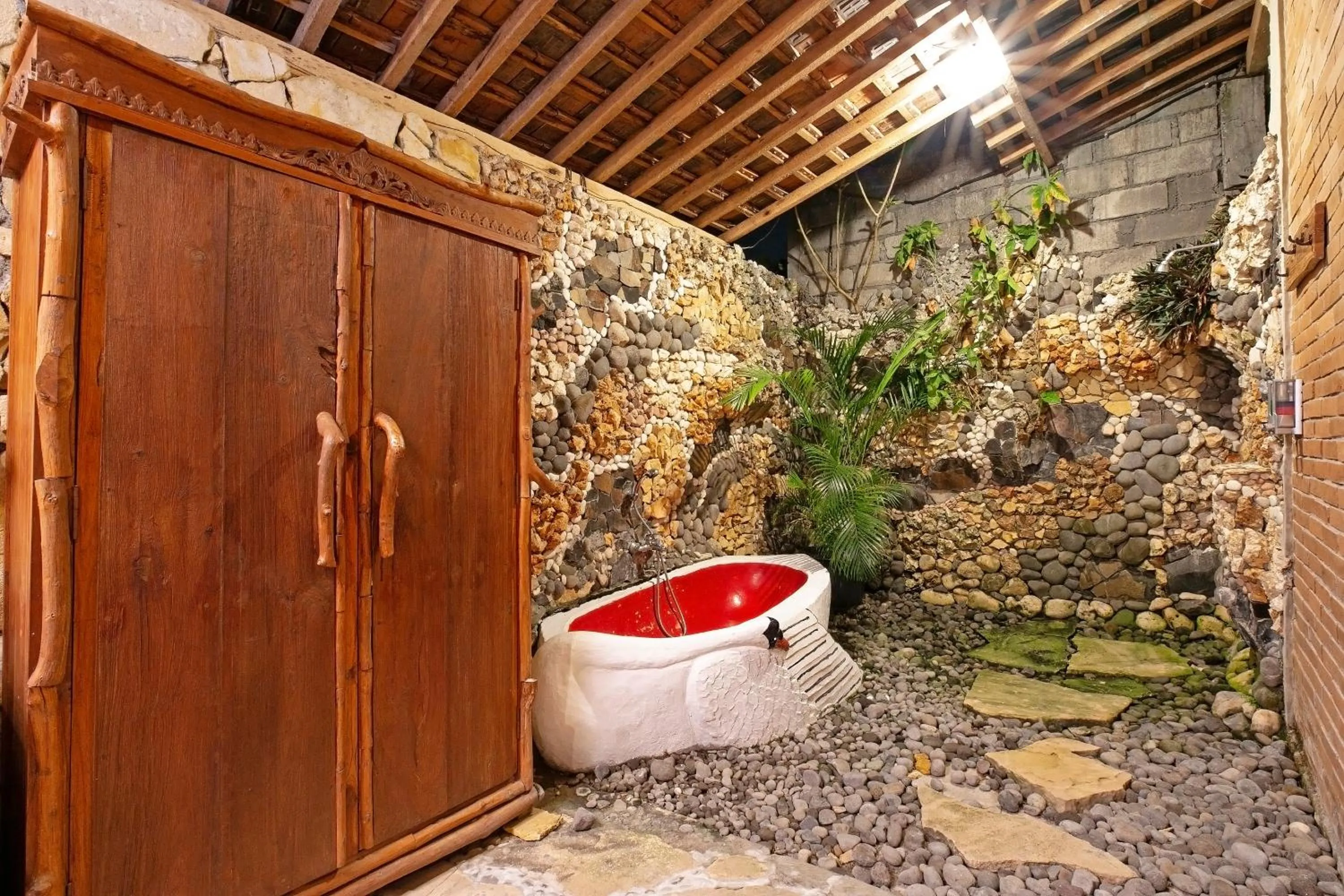 Bath in Rajaklana Resort and Spa