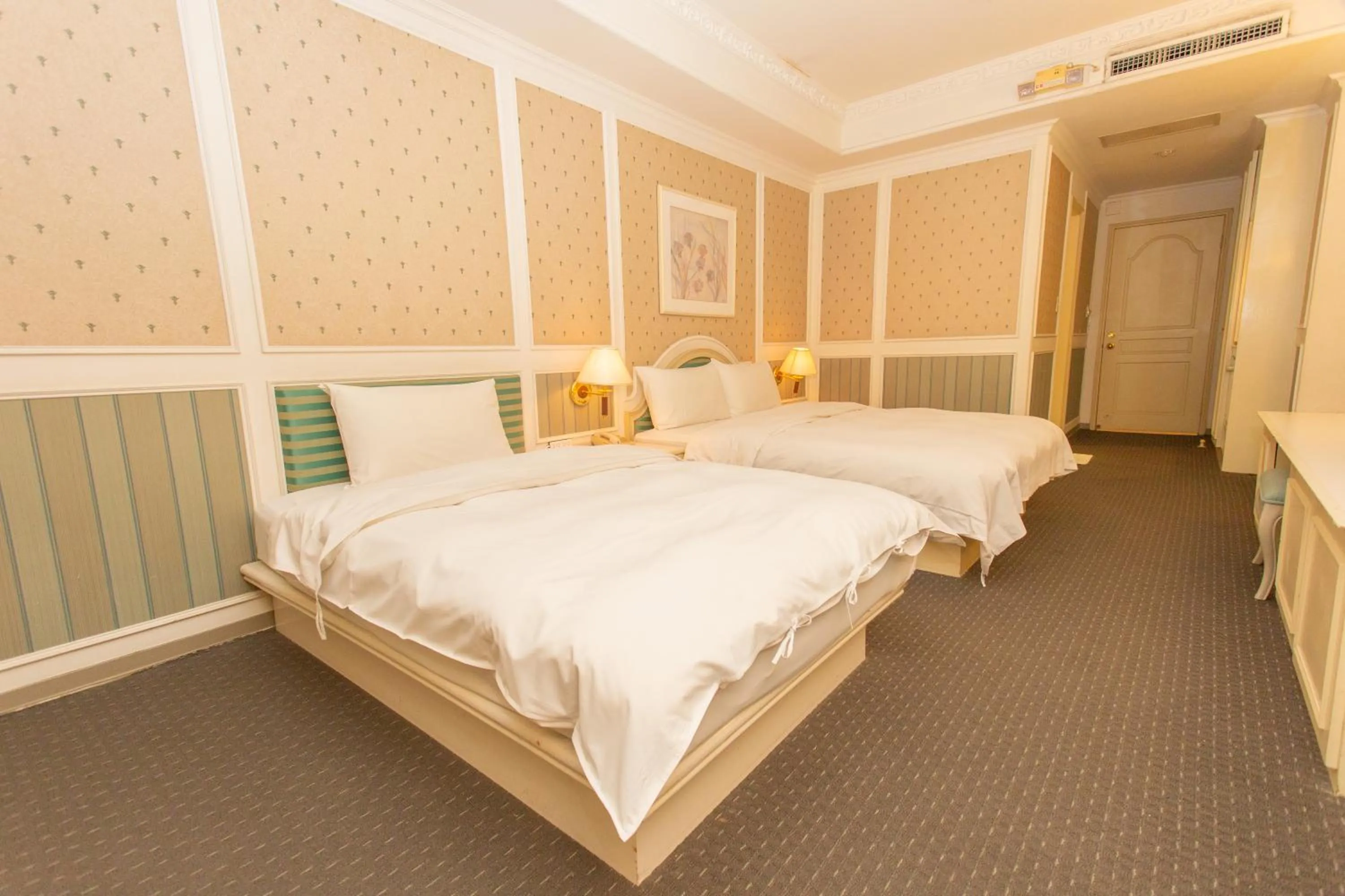 Bed in Ardi Hotel