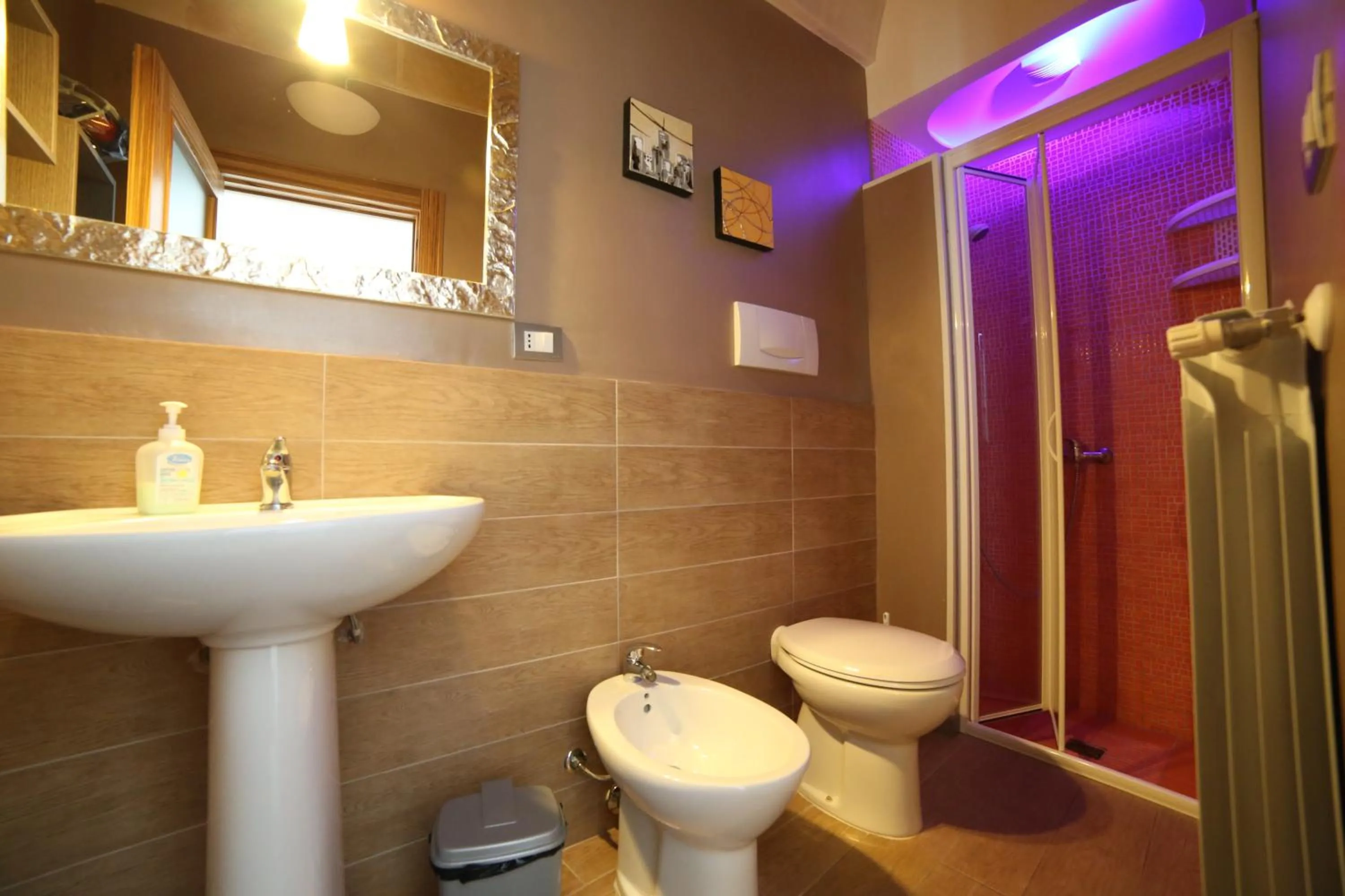 Bathroom in Bed & Breakfast Idomeneo 63