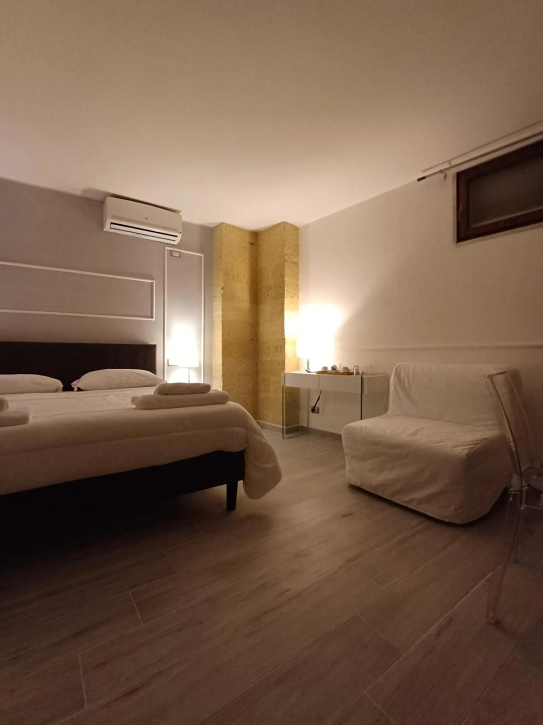 Photo of the whole room, Bed in Bed & Breakfast Idomeneo 63