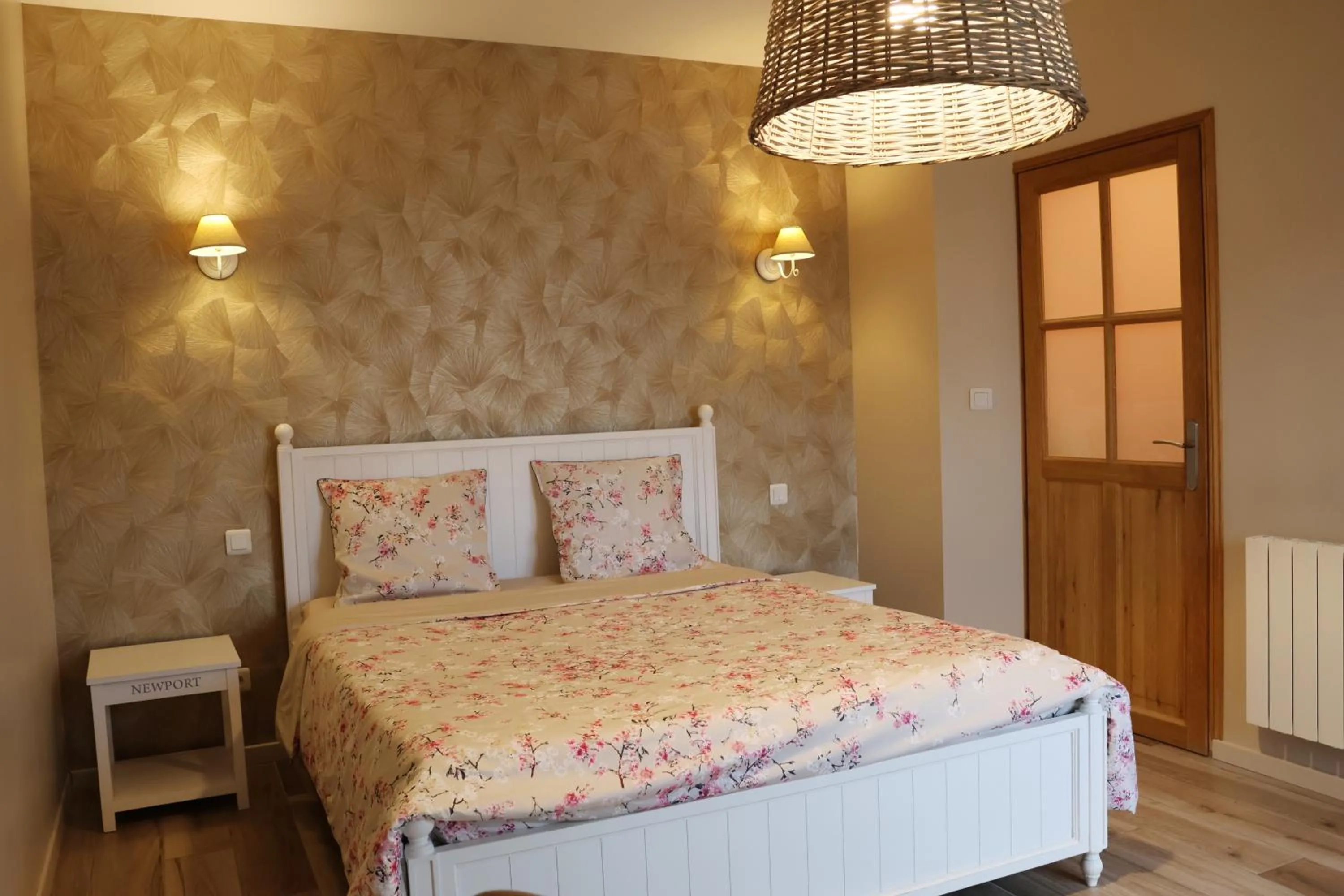 Bedroom, Bed in Les Chambres de Saint Hilaire