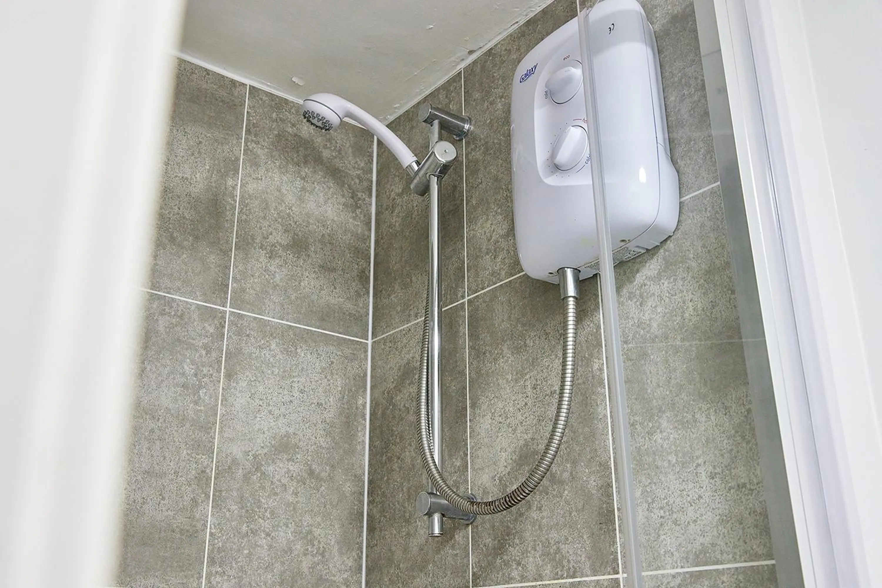 Shower in Pleasure Holiday Apartments