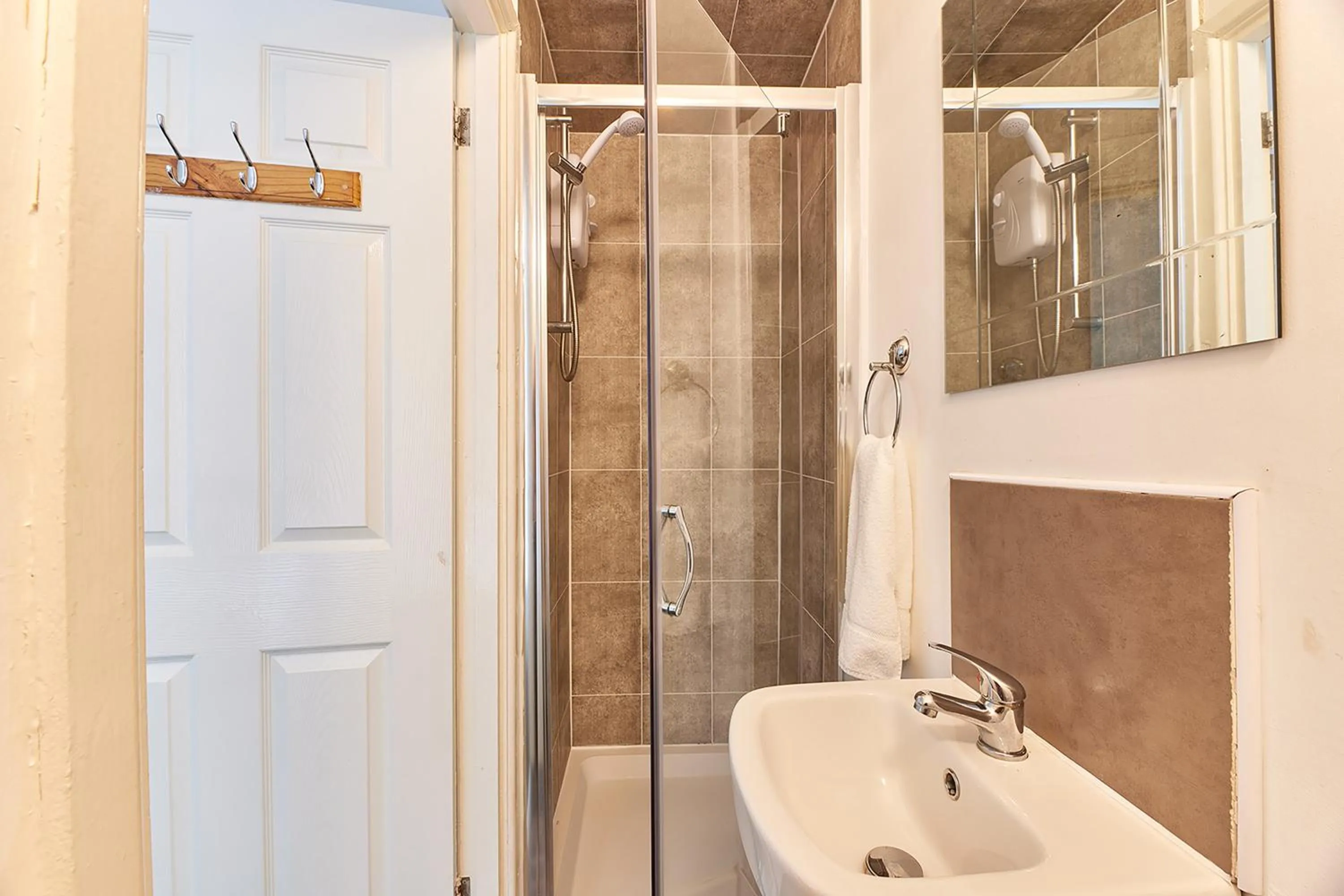 Shower in Pleasure Holiday Apartments