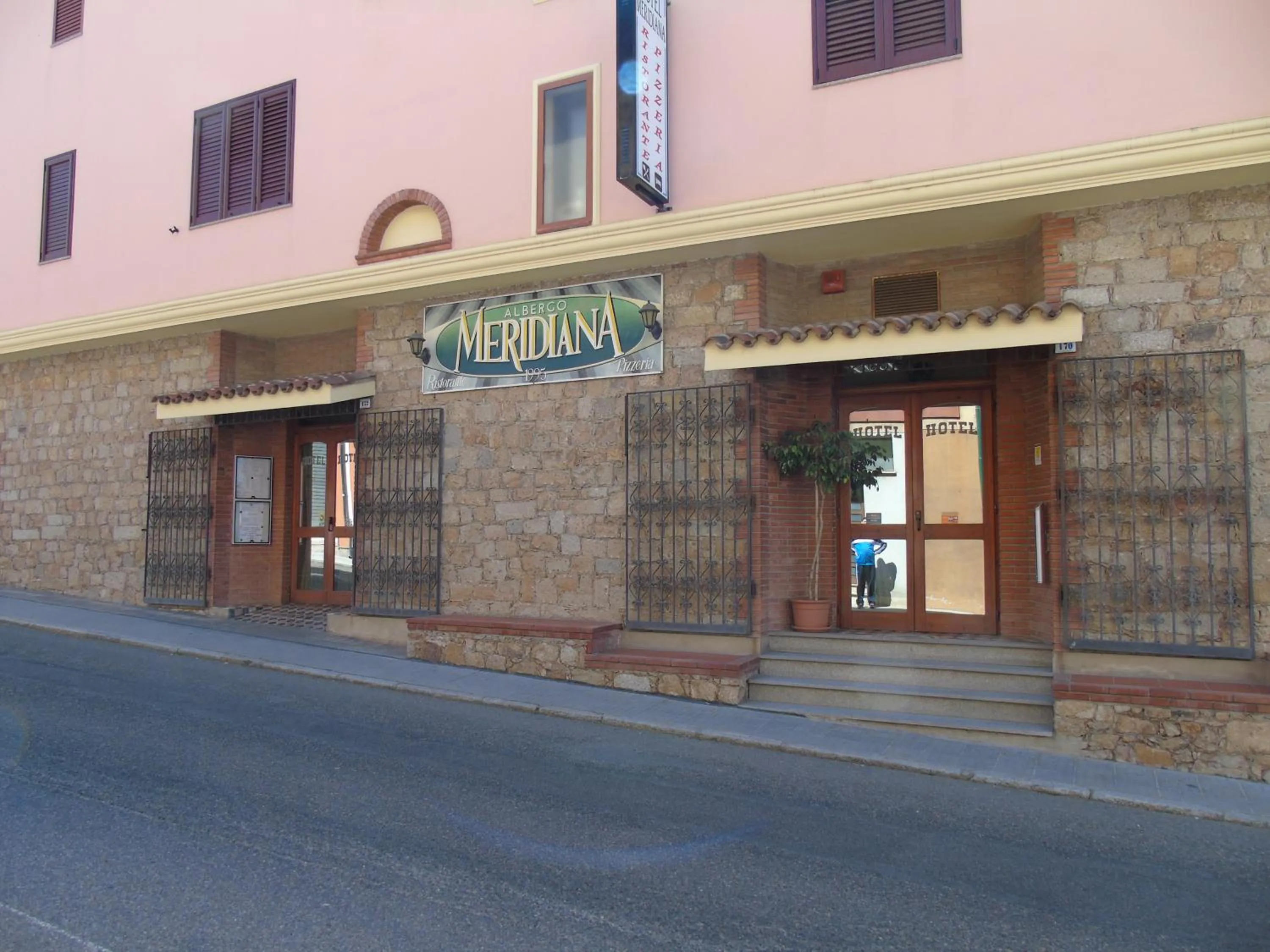 Facade/entrance in Hotel Meridiana