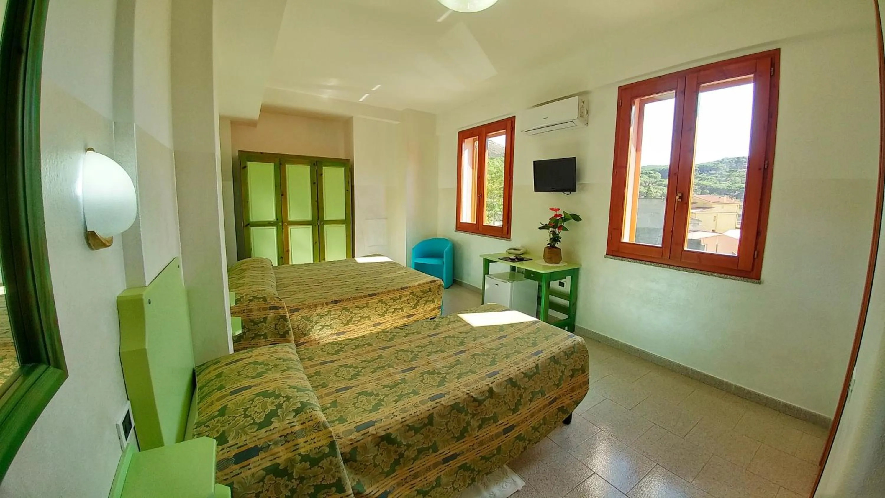 Photo of the whole room, Bed in Hotel Meridiana