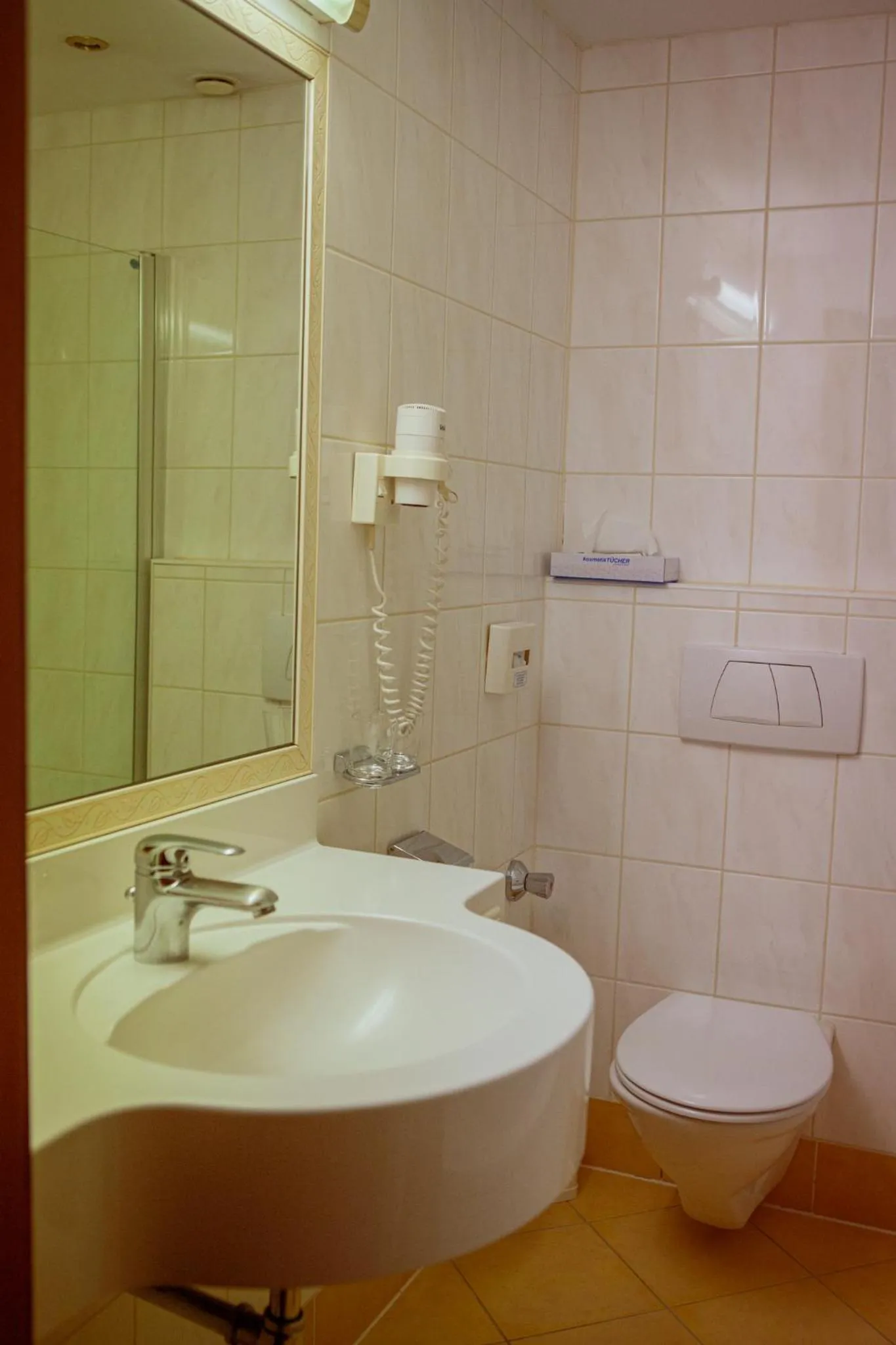 Bathroom in Hotel Zur Post