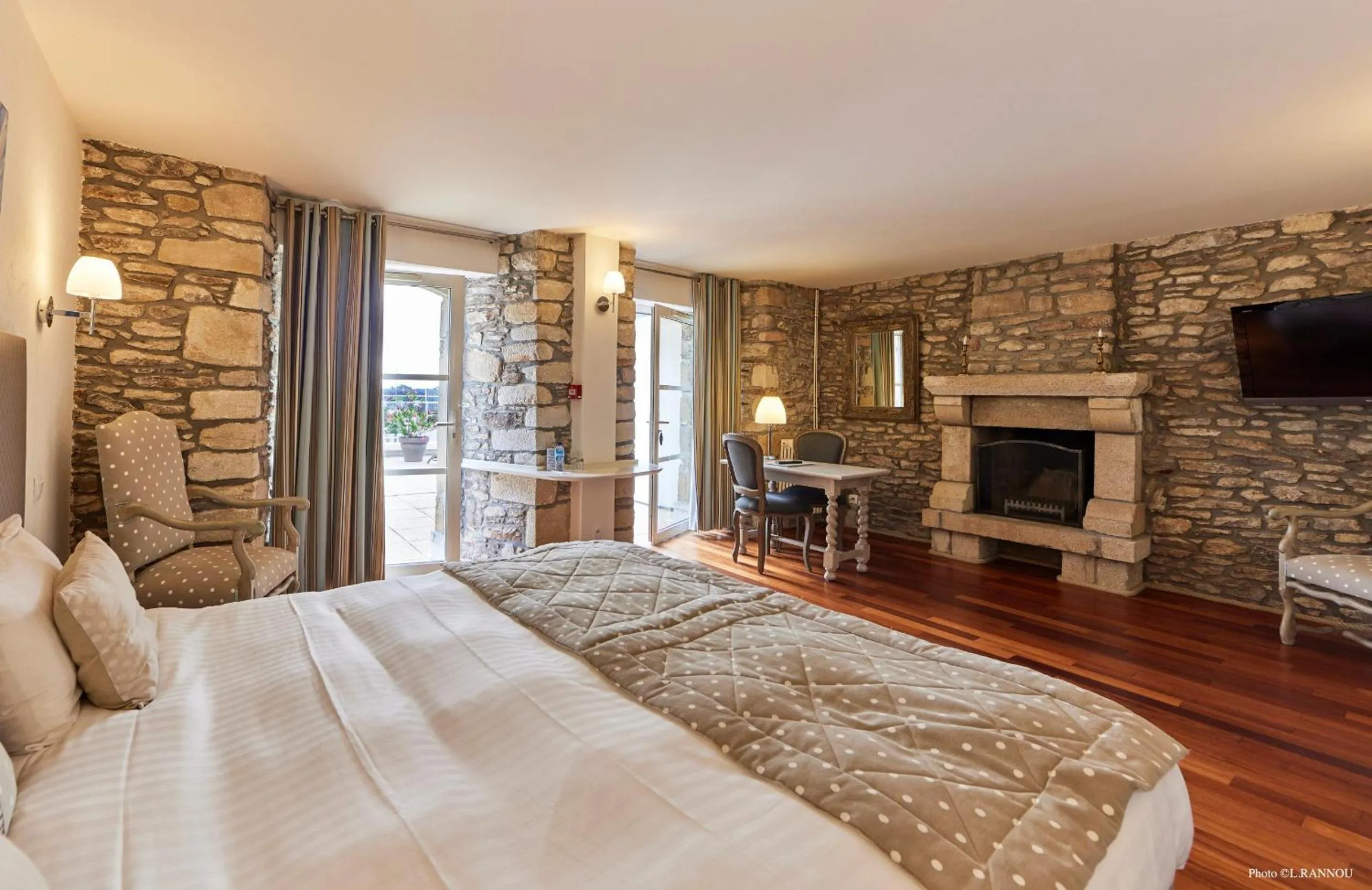 Photo of the whole room, Bed in Hotel Restaurant Lesage